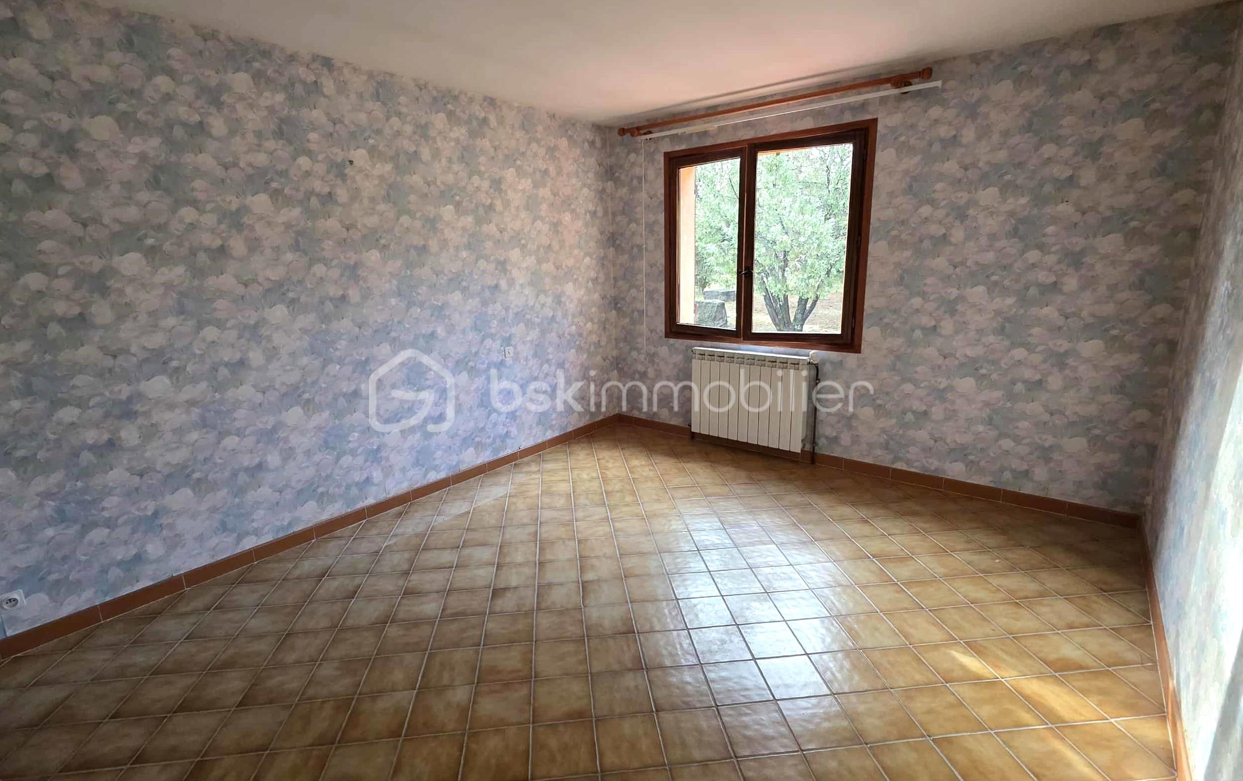 Maison traditionnelle de 176 m² - 15de83f4-1d6a-4f41-a3f8-7cf685805057.jpg