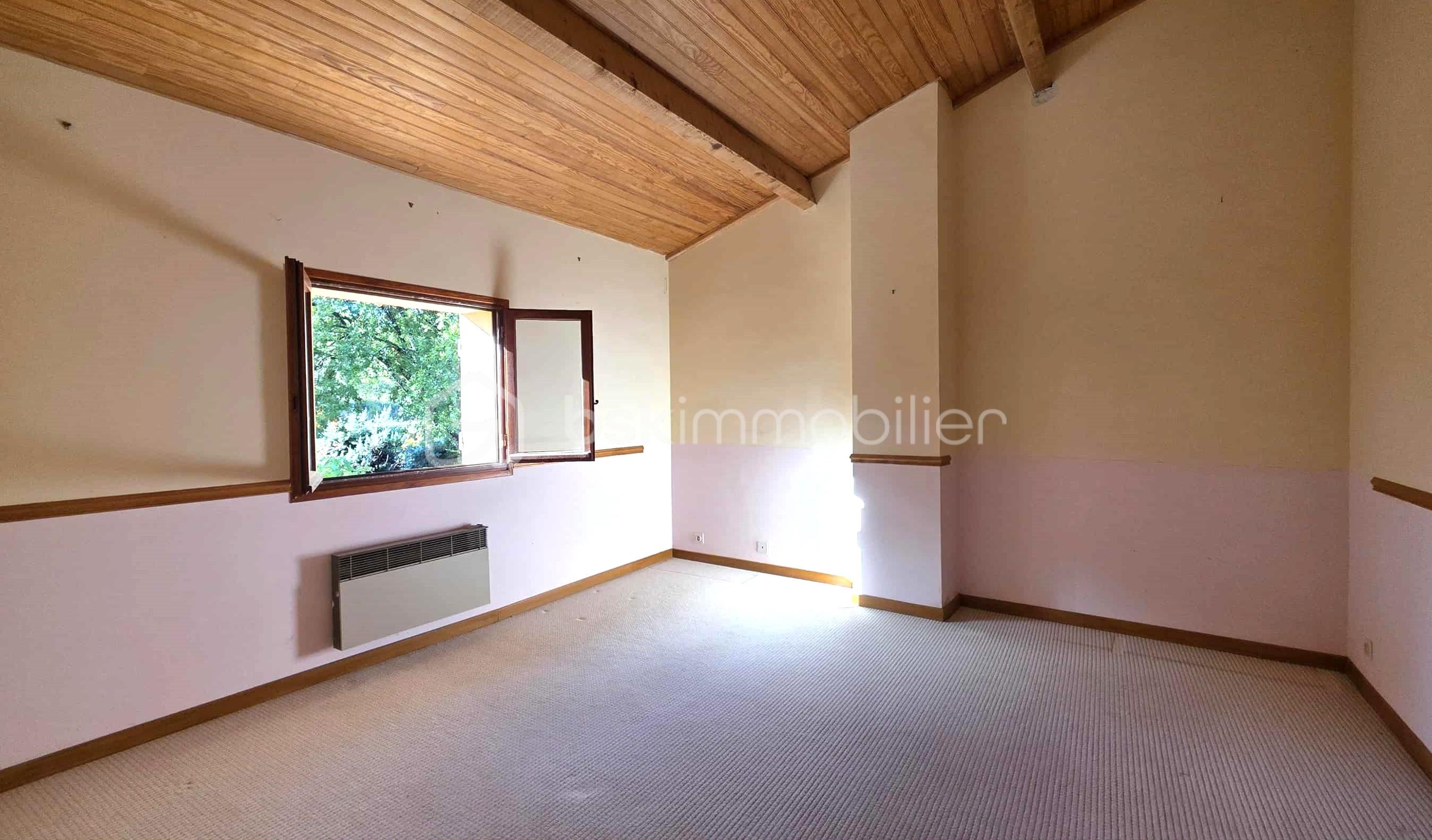 Maison traditionnelle de 176 m² - 76bcc769-59a8-4c8d-aec0-96c3217d0c05.jpg