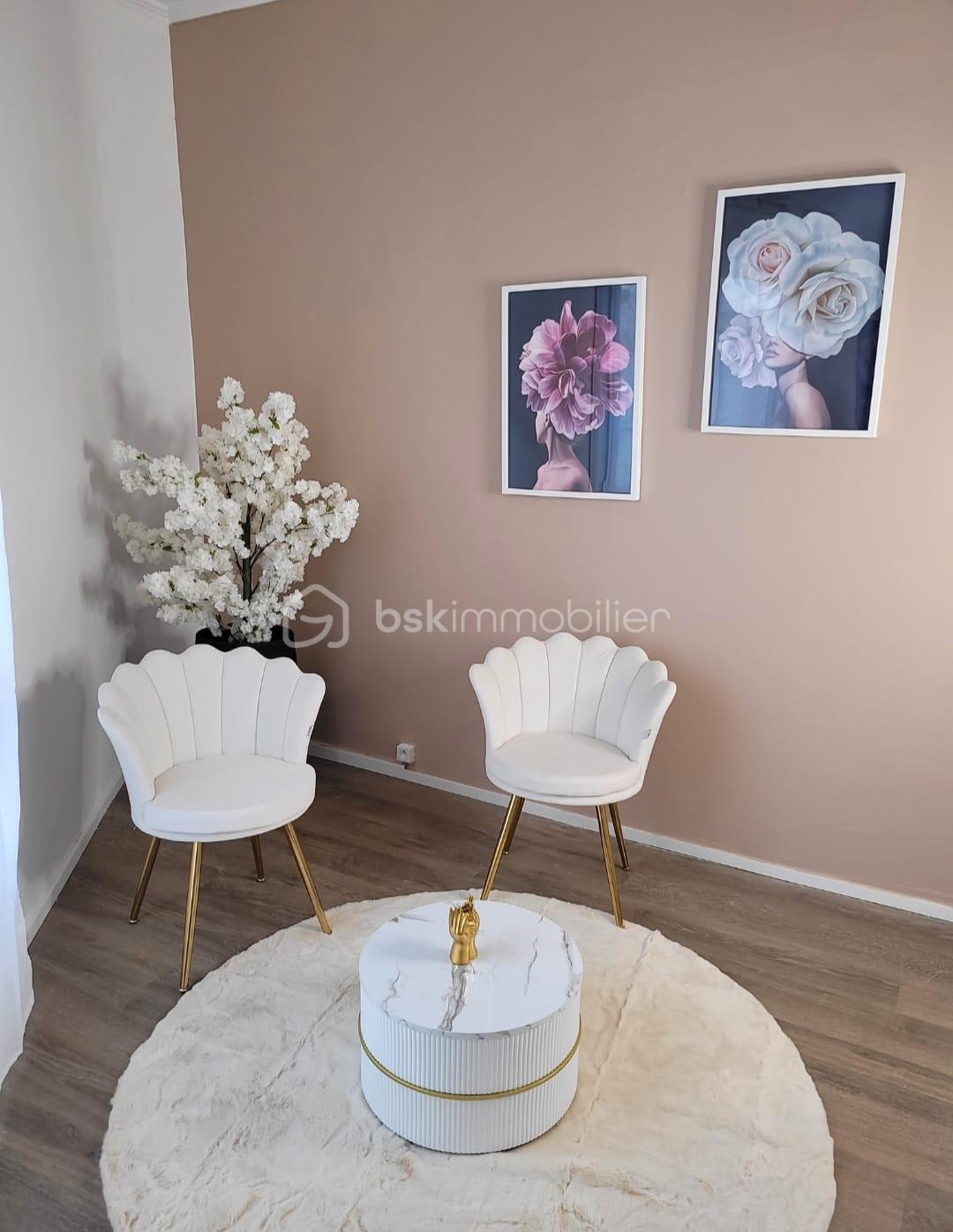 Fonds de commerce - PHOTO-2025-10-09-22-43-53.jpg