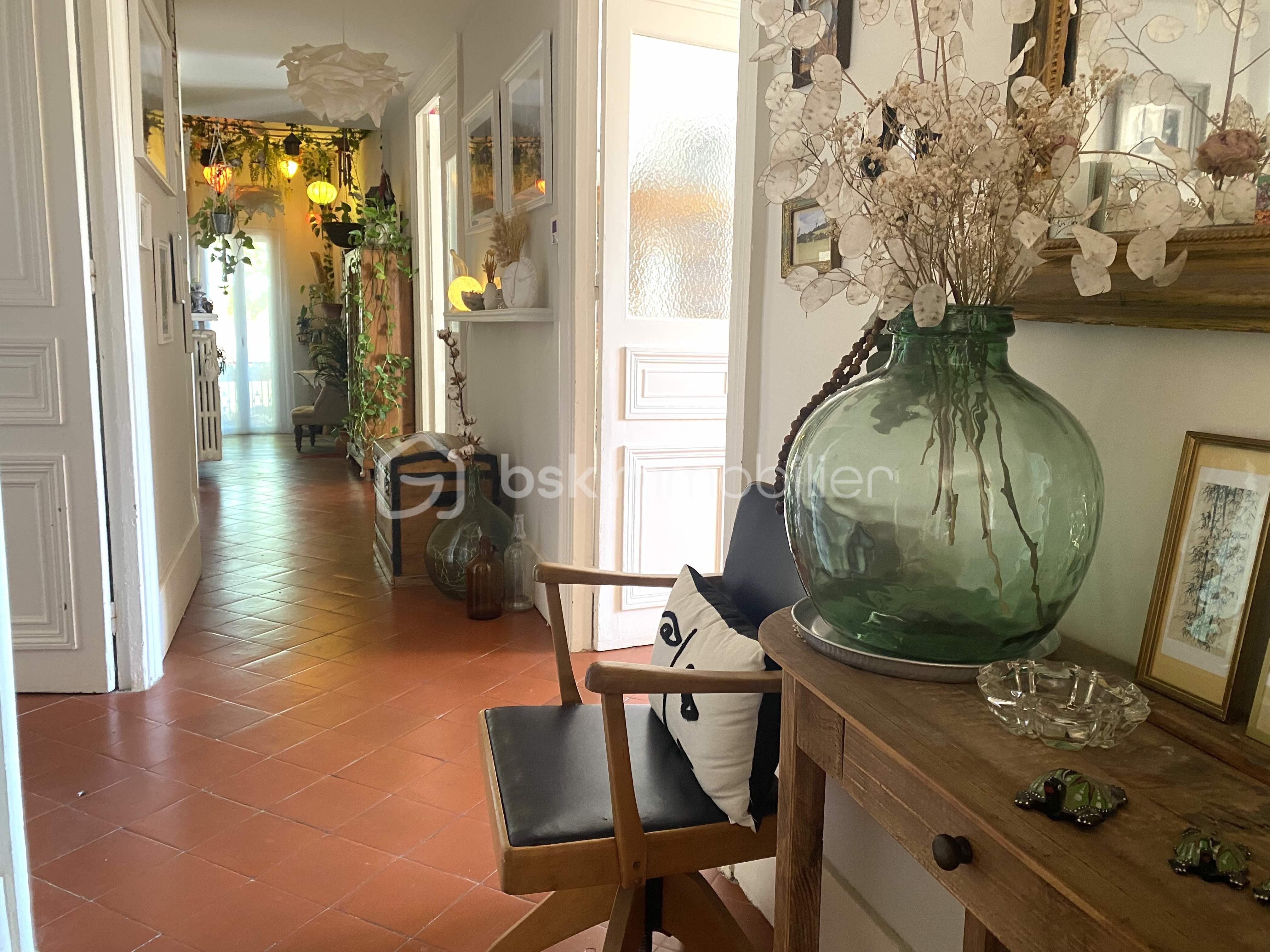 Appartement de 108,83 m² - couloir2.jpg