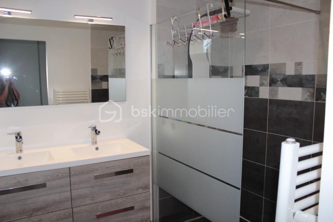 Maison de 226 m² - salle_d_eau.jpg