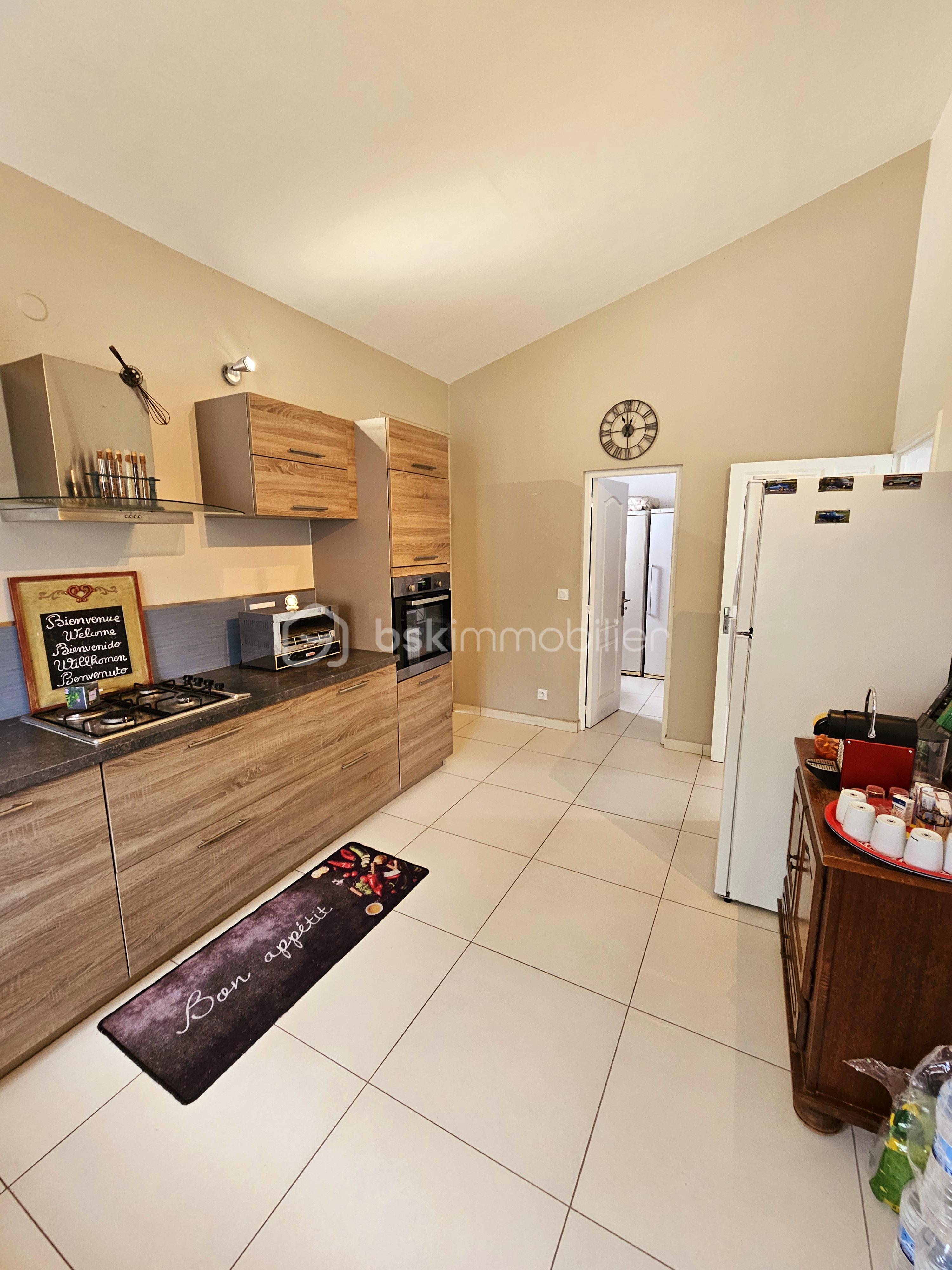 Maison de 211 m² - 20250122_102627.jpg