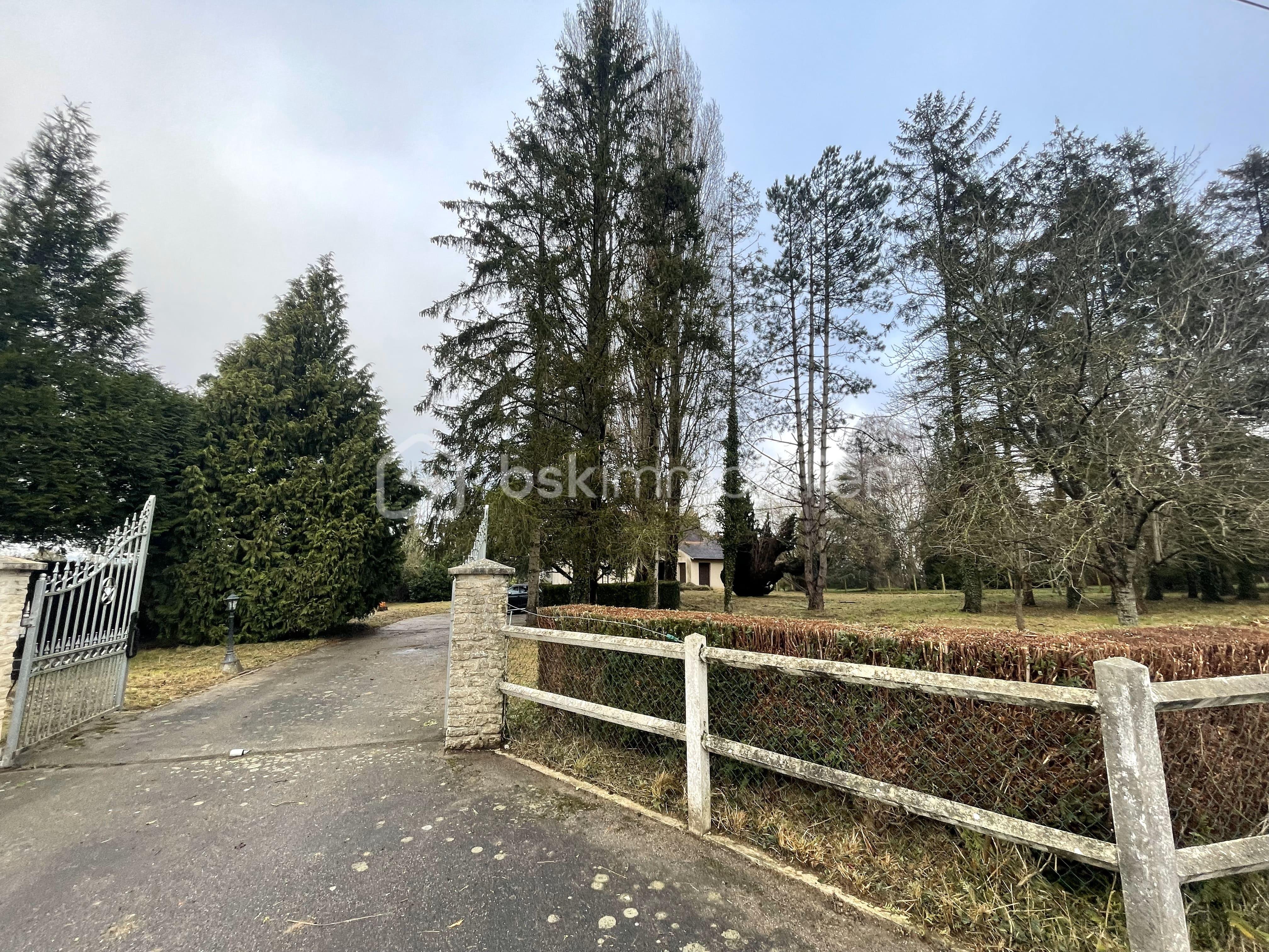 Maison de 96 m² - Entrée portail.jpg