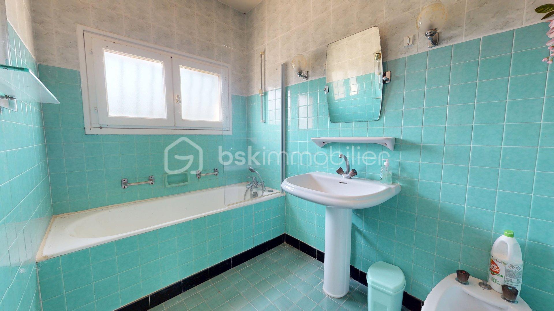 Maison de 232 m² - Maison-Pont-lAbbe-dArnoult-mandat-n-xxx-xxx-11242025_171127.jpg