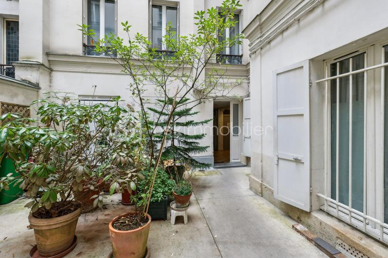 Appartement de 60,11 m² - cours1.jpg