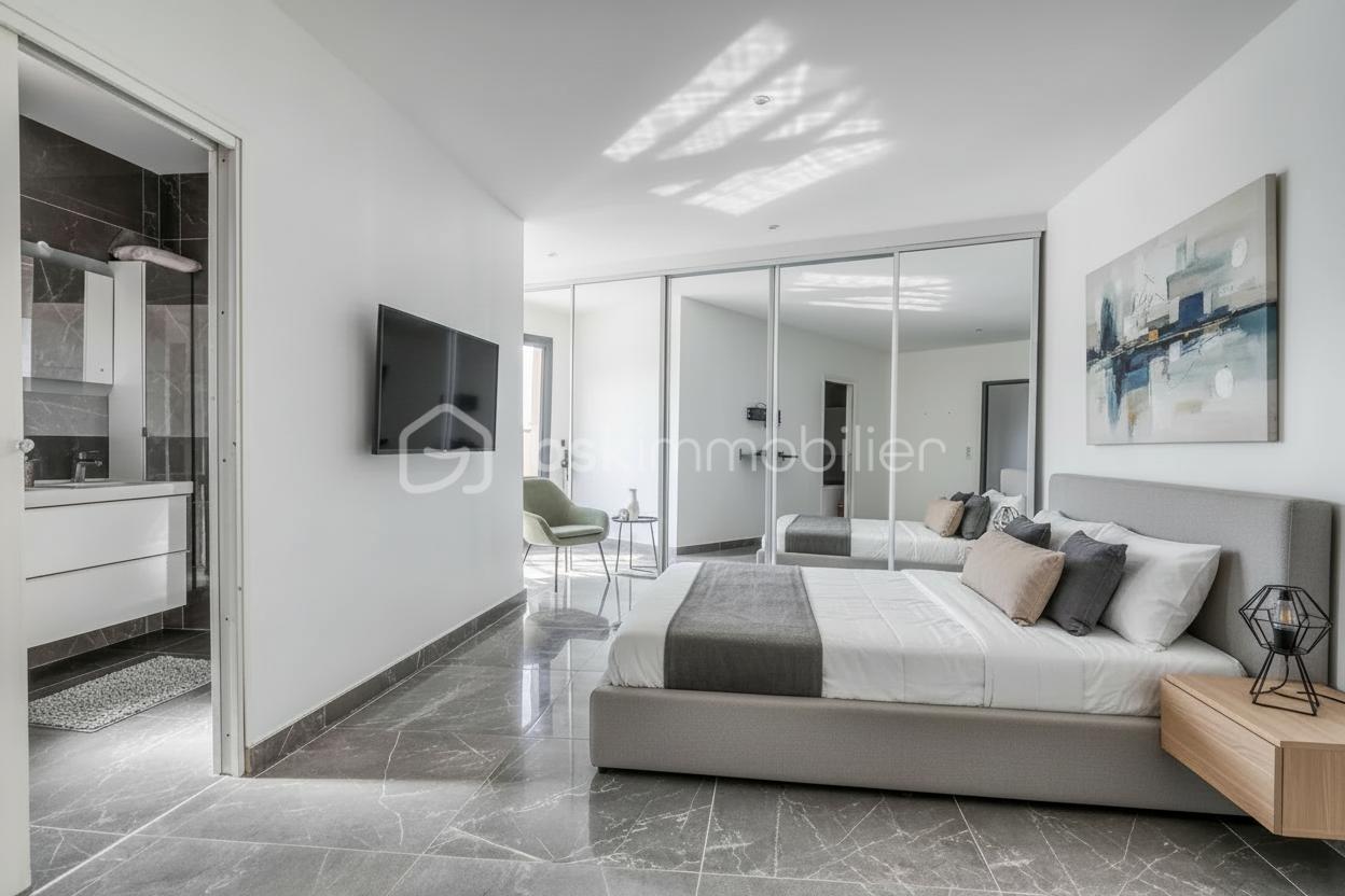 DEBORAH BENOIT BSK IMMOBILIER CLAYE SOUILLY (2).jpg