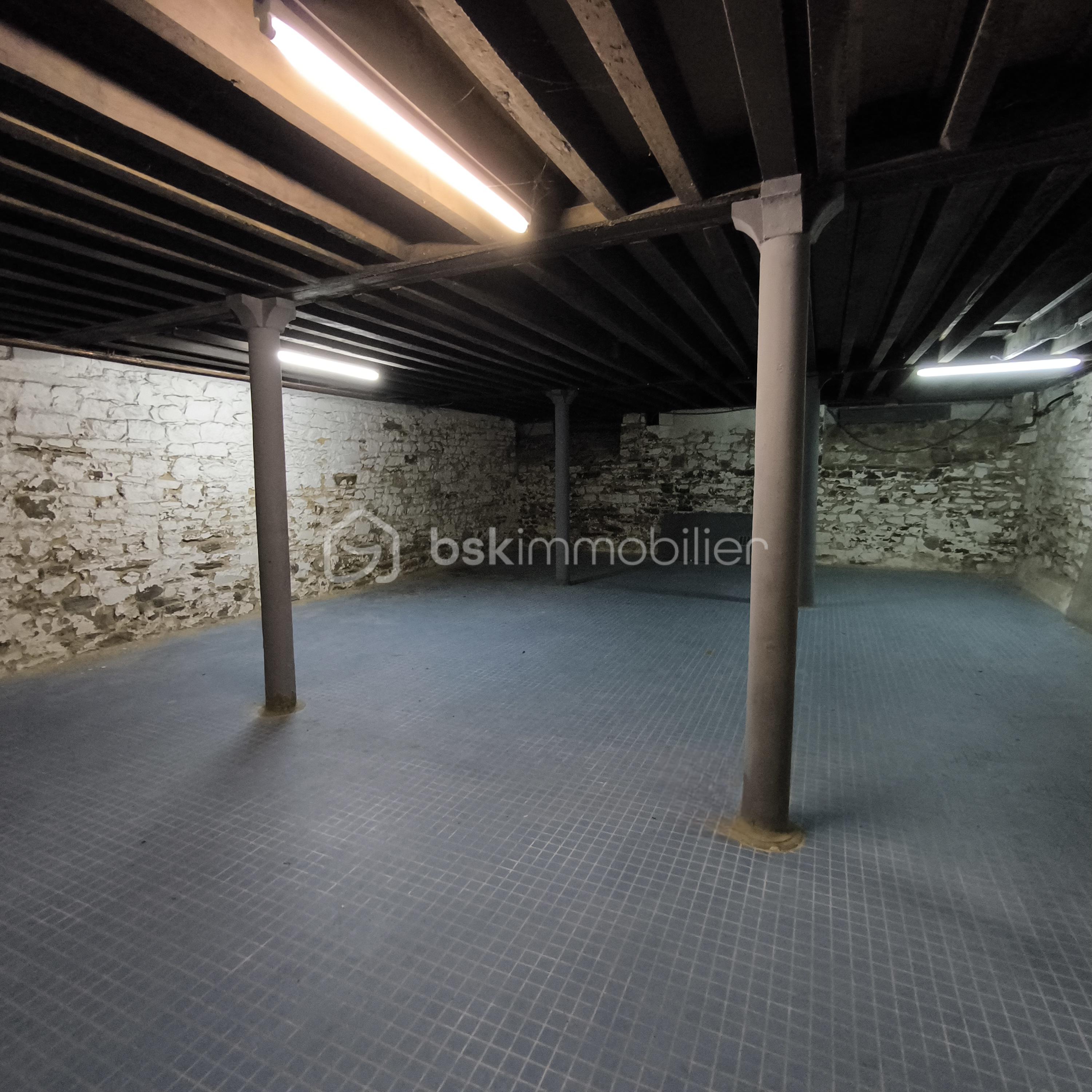 Immeuble mixte de 1 405 m² - IMG_20260130_125358.jpg