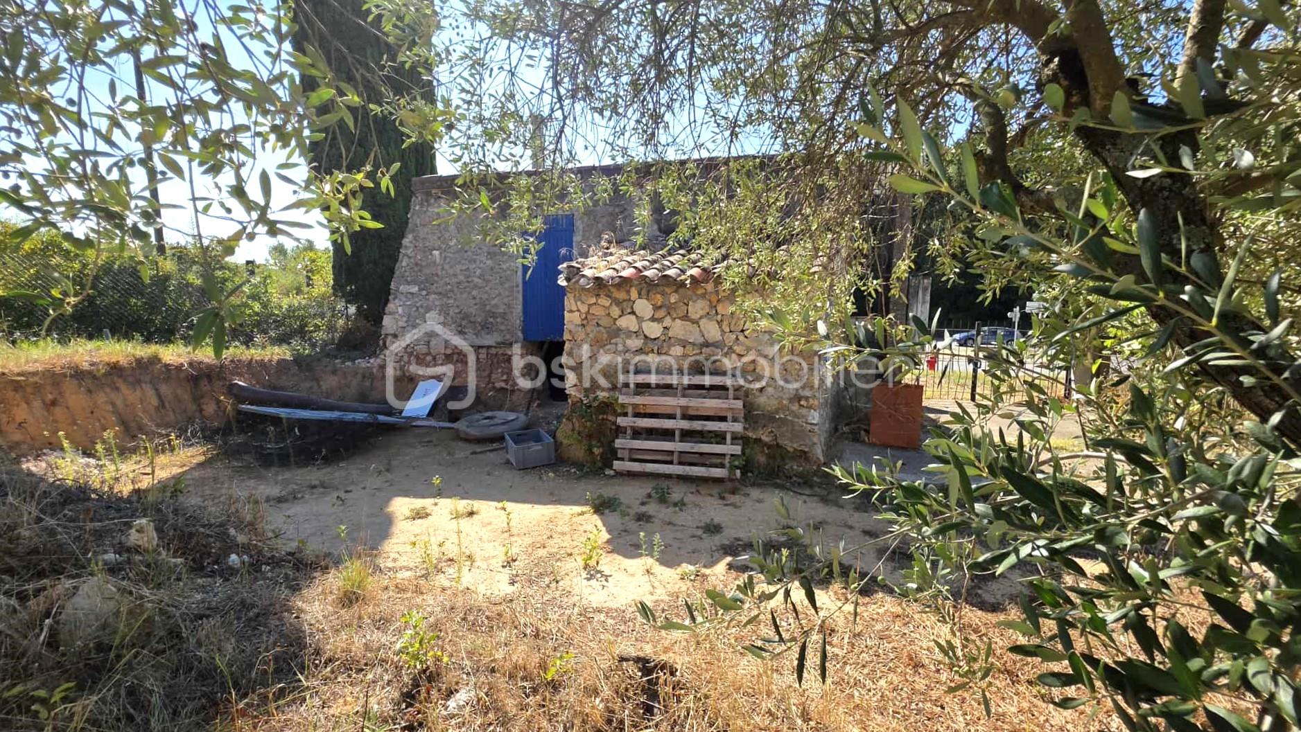Terrain de 1 345 m² - 1.jpg