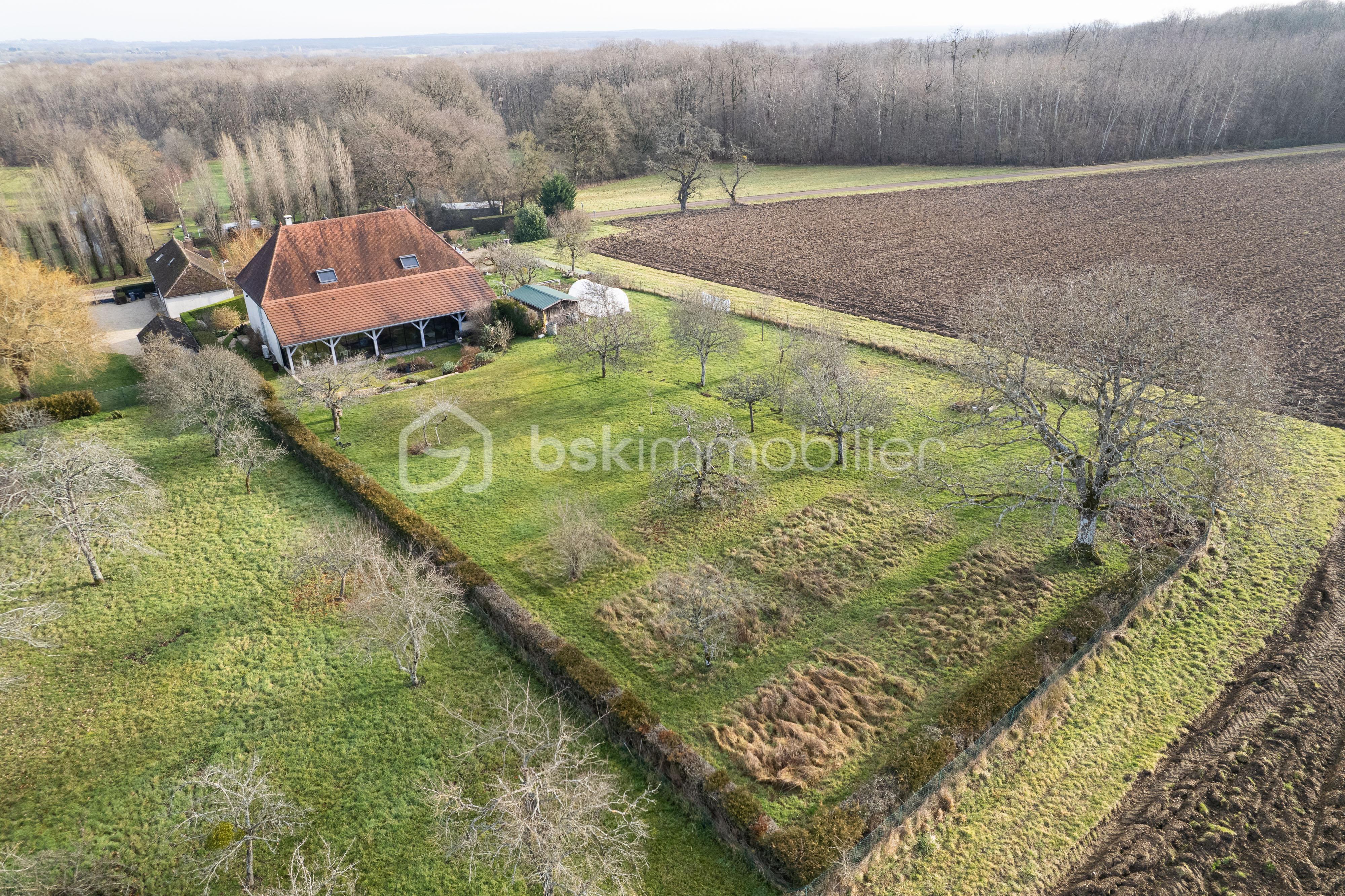 Maison de 390 m² - BOUY-BskAubinSalon-OlivierReynes-7.jpg