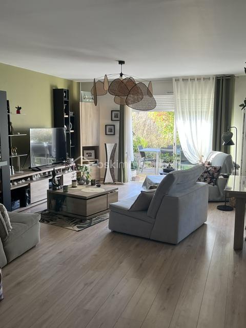 ballan miré salon.jpeg