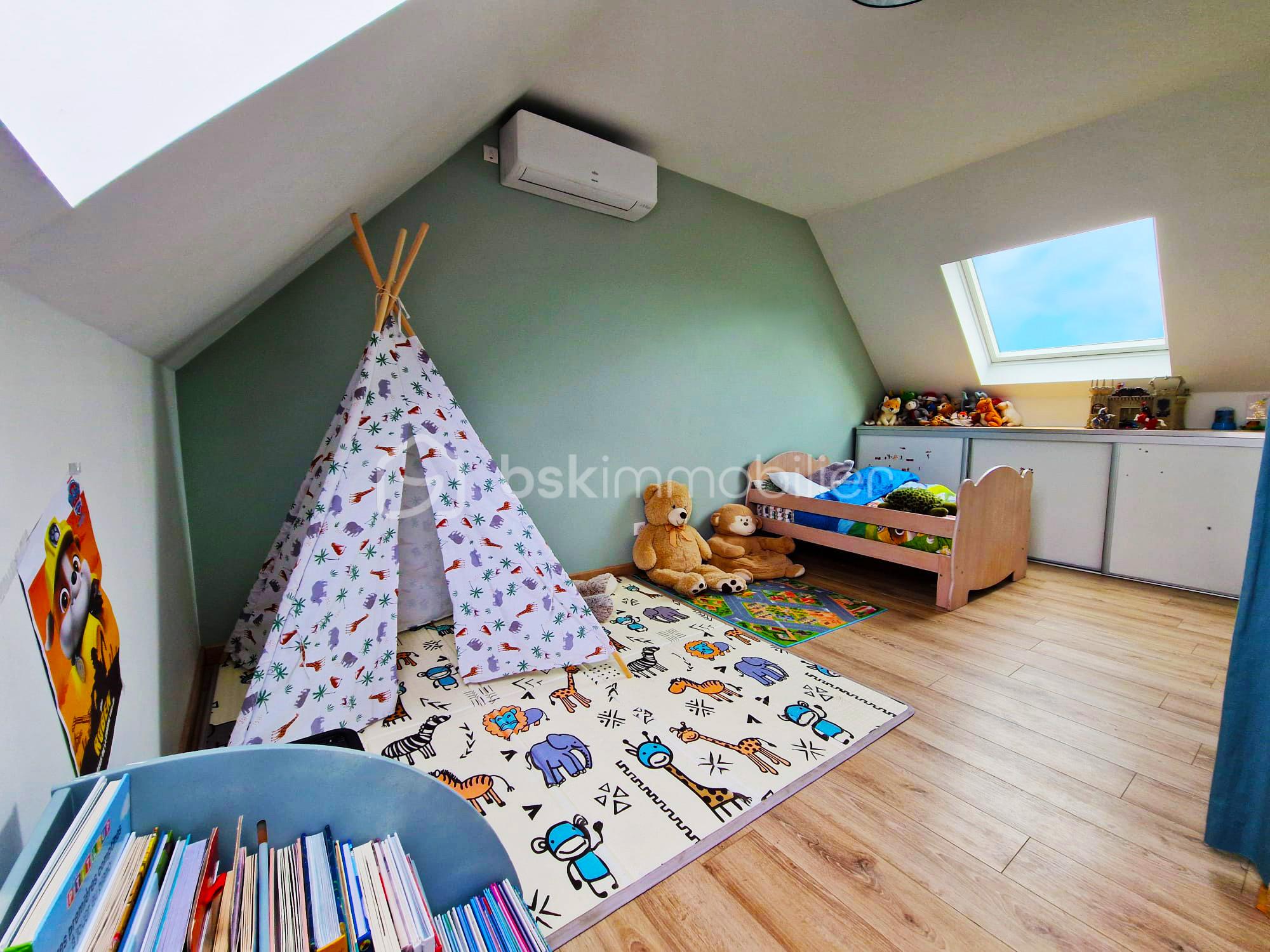 Maison de 143 m² - IMMOBILIER HOUDAN CELINE VAN DE WALLE BSK 9.jpg