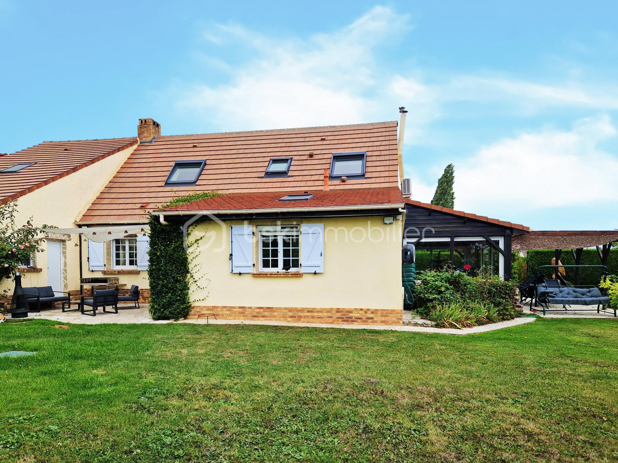 Maison de 143 m² - IMMOBILIER HOUDAN CELINE VAN DE WALLE BSK 4.jpg