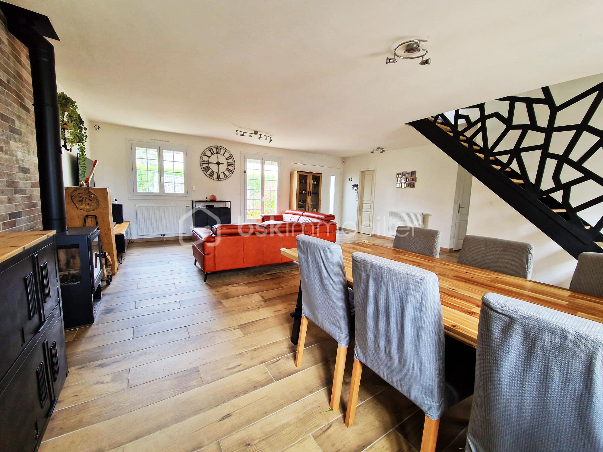 Maison de 143 m² - IMMOBILIER HOUDAN CELINE VAN DE WALLE BSK 17.jpg