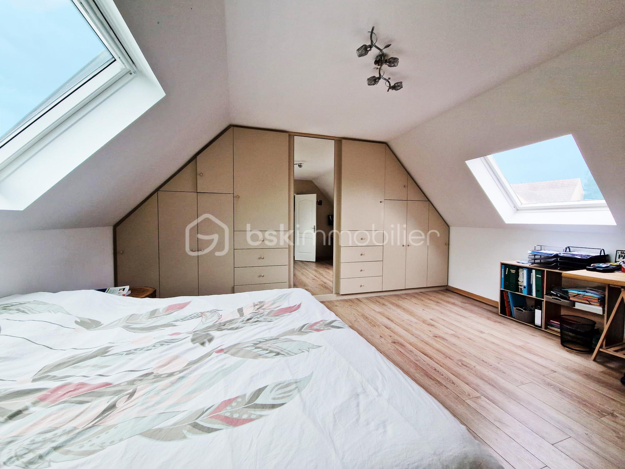 Maison de 143 m² - IMMOBILIER HOUDAN CELINE VAN DE WALLE BSK 8.jpg