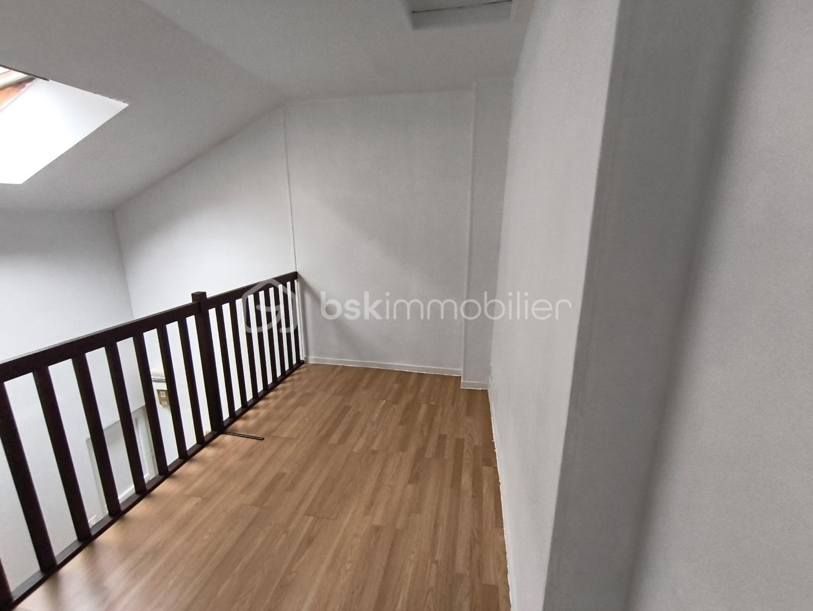 WhatsApp Image 2026-09-28 etage mezz 1.jpeg