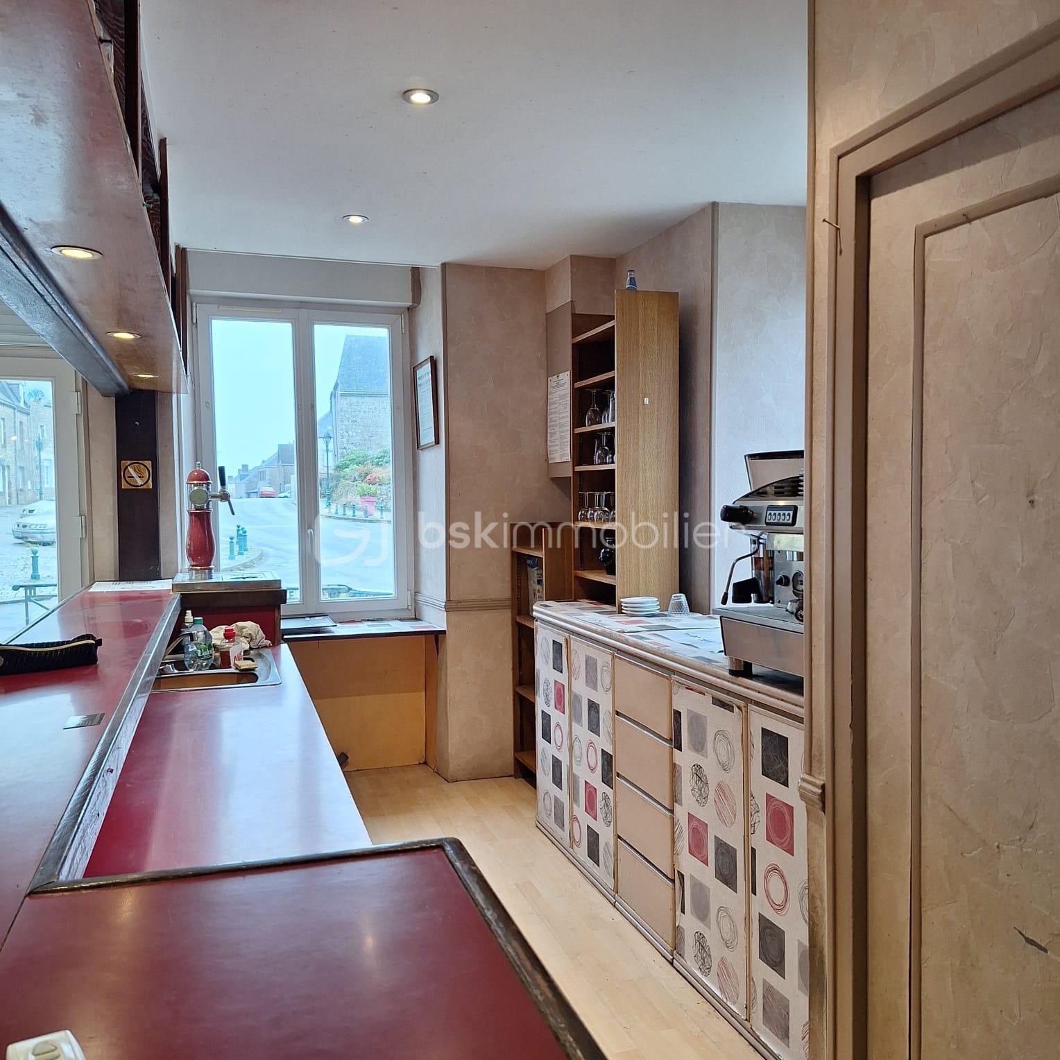 Immeuble mixte de 165 m² - c8464552-746b-49df-bc99-170603f285d7.jfif