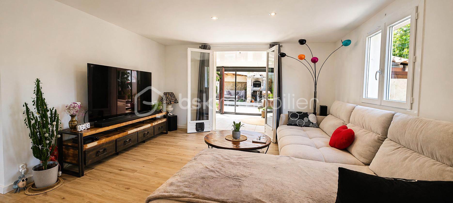 LBC salon.png