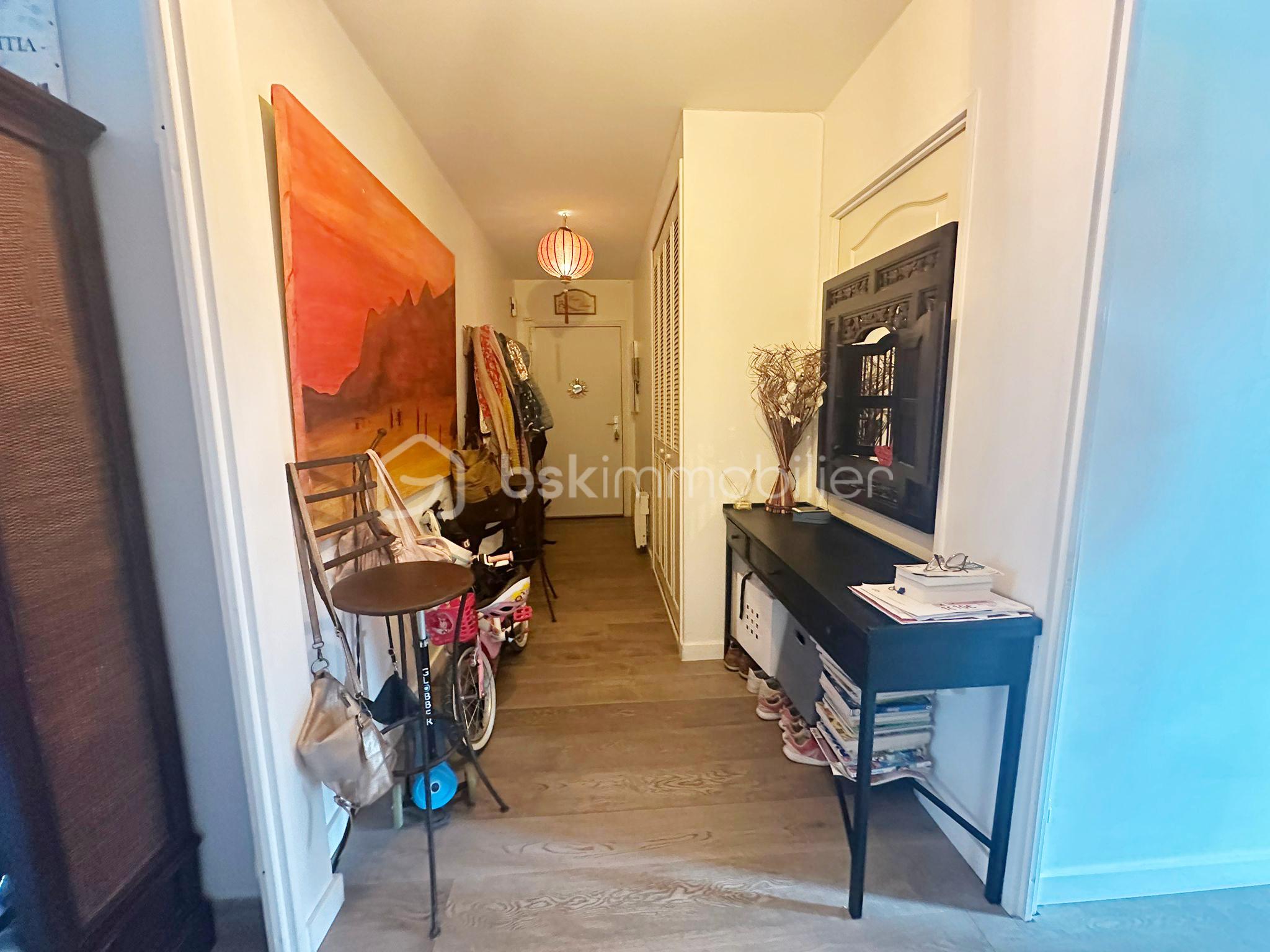 Appartement de 85 m² - 6_Entrée.jpg