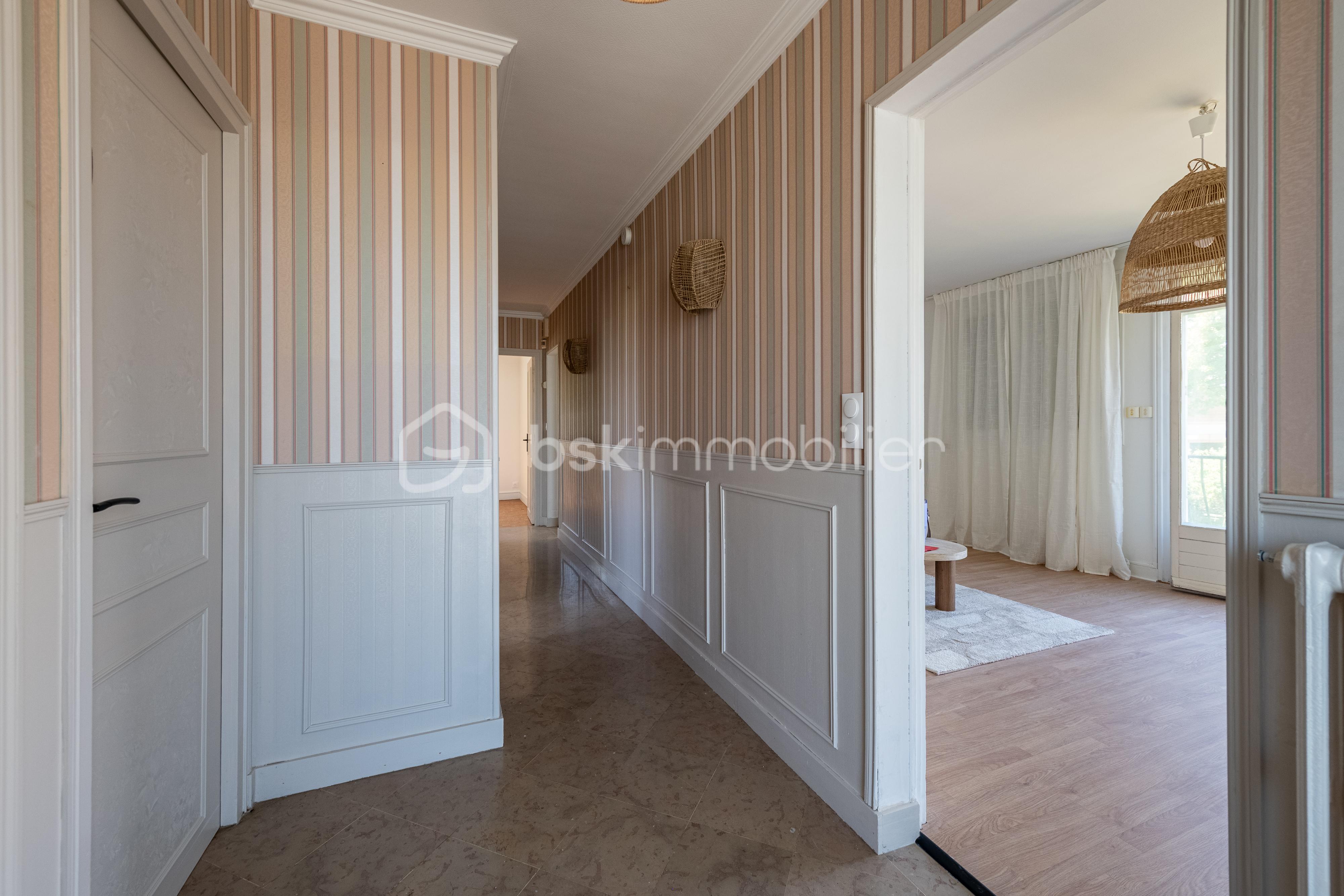 LEVINE-AubinSalon-OlivierReynes-11.jpg