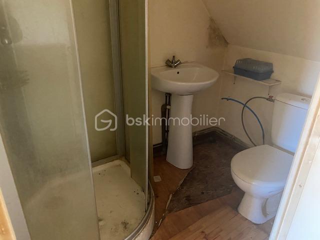 Salle de douche étage.jpeg