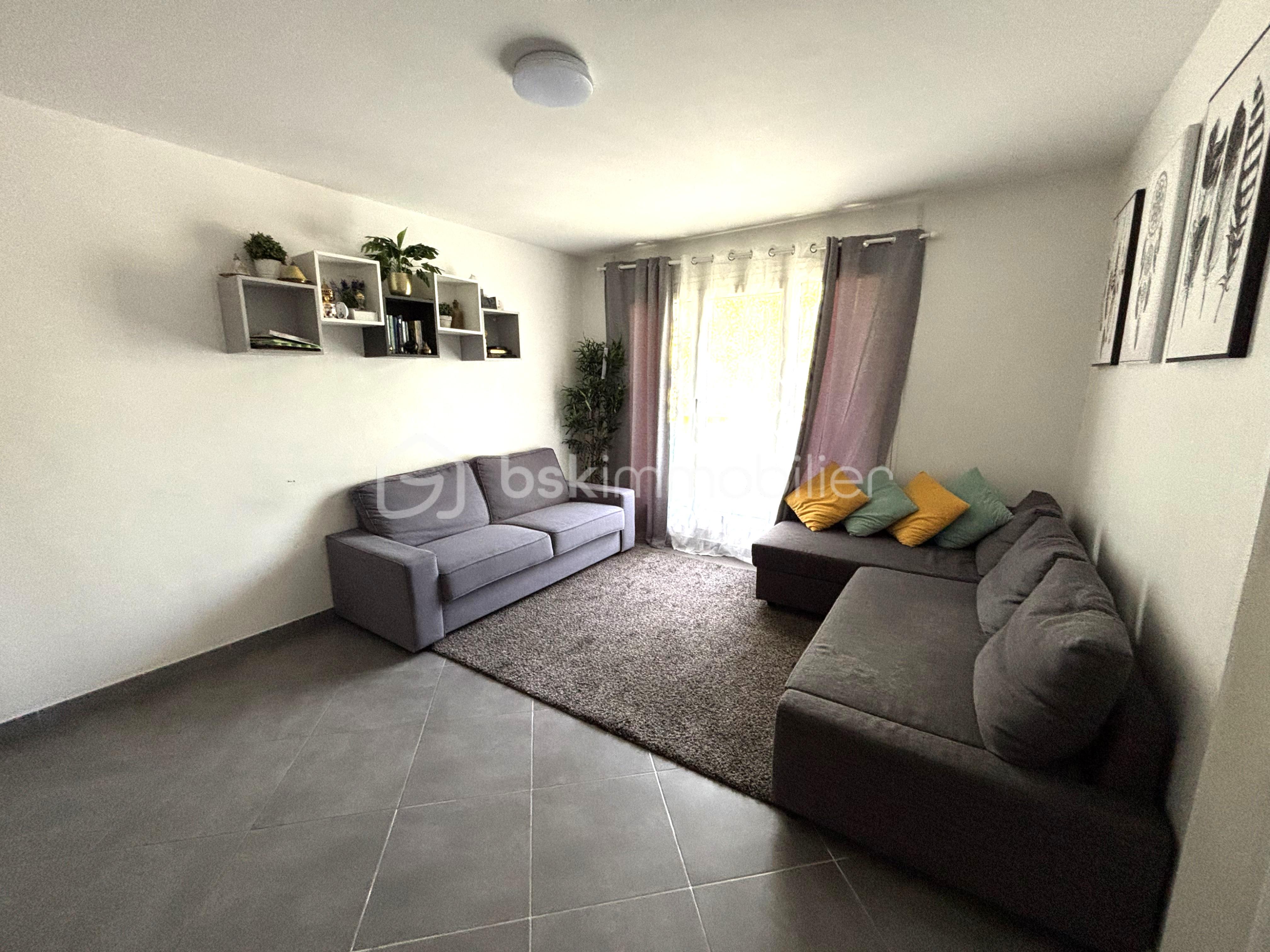 Appartement de 64,43 m² - SEJOUR.JPG