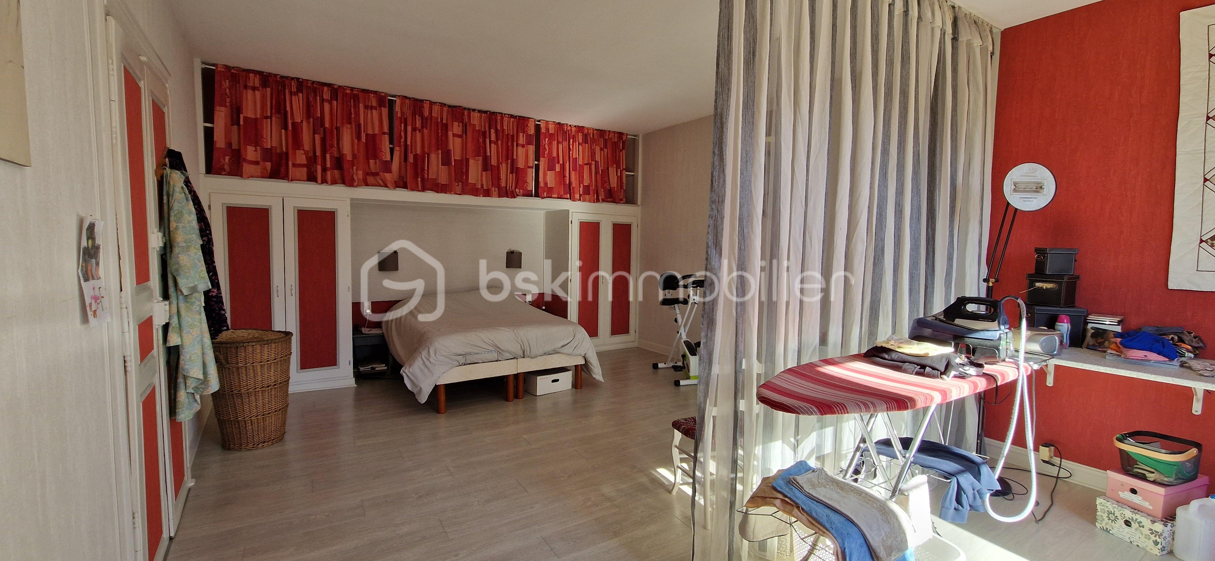Maison de ville de 211 m² - 20251007_112652.jpg