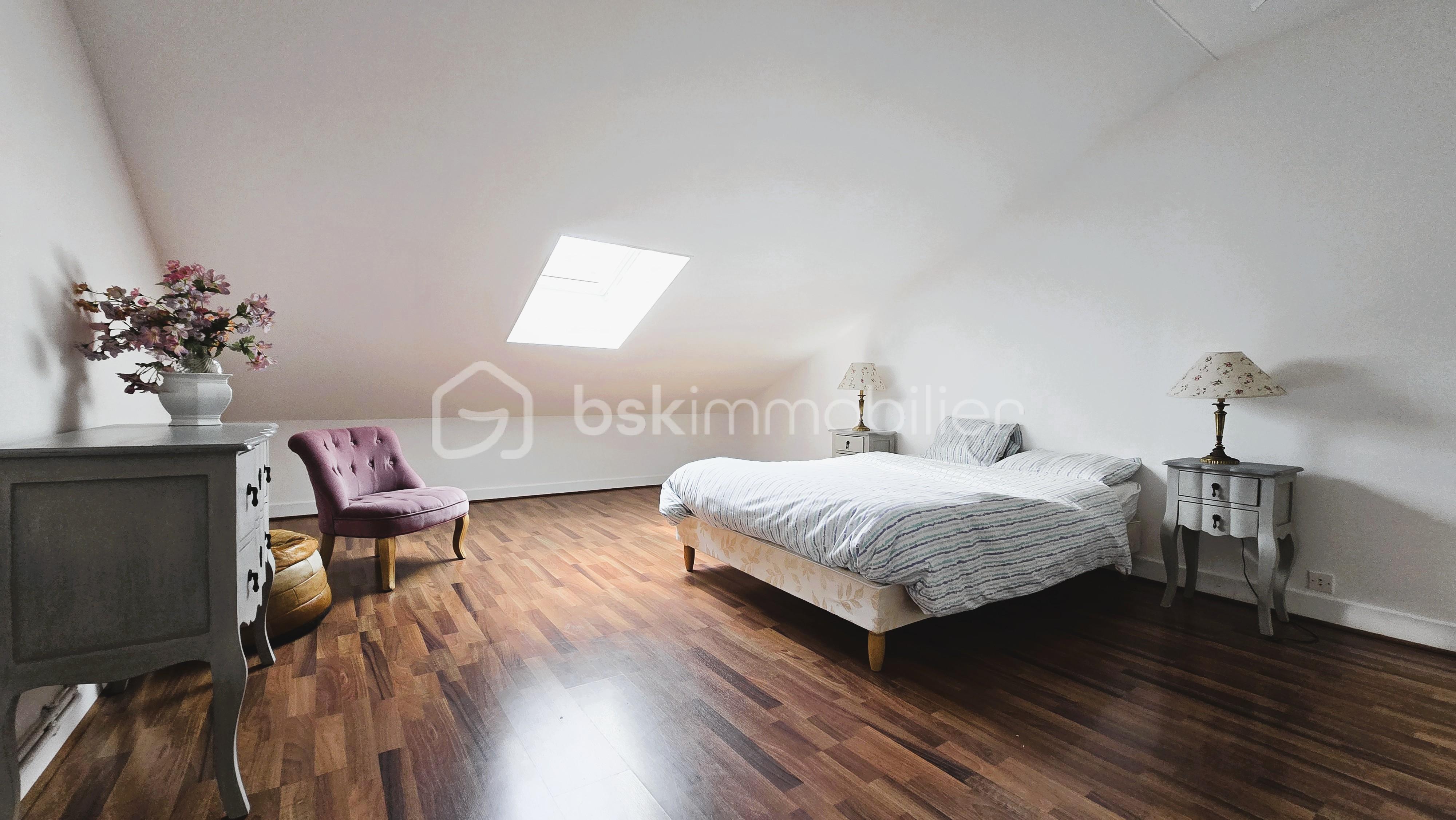 CHAMBRE ETAGE A.jpg