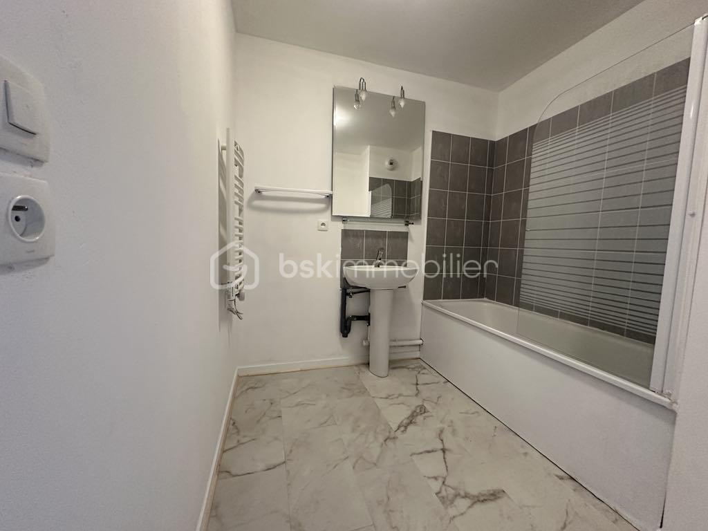 Appartement de 63 m² - SALLE DE BAINS1.jpg