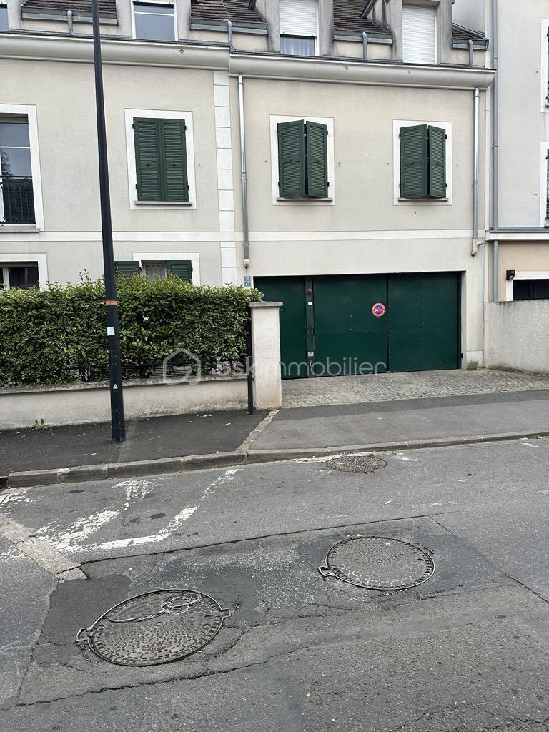 Appartement de 63 m² - ENTREE GARAGE.jpg