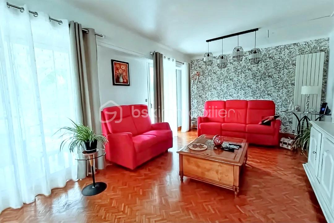 Maison de 135 m² - hoqi-3e139733d8a74d558a74a1b140edb73a.jpg