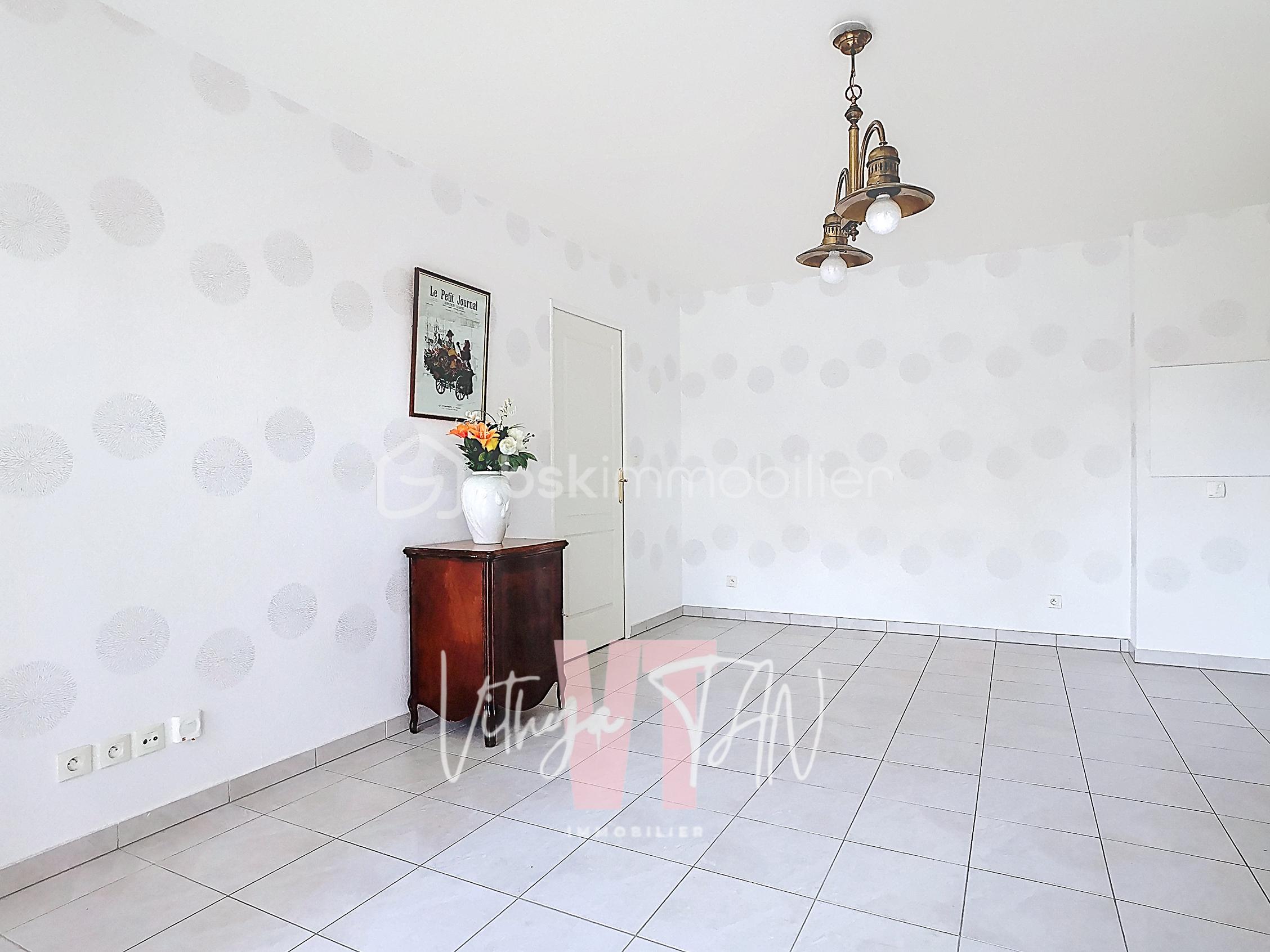 Appartement de 61 m² - 4 SALON-3.jpg