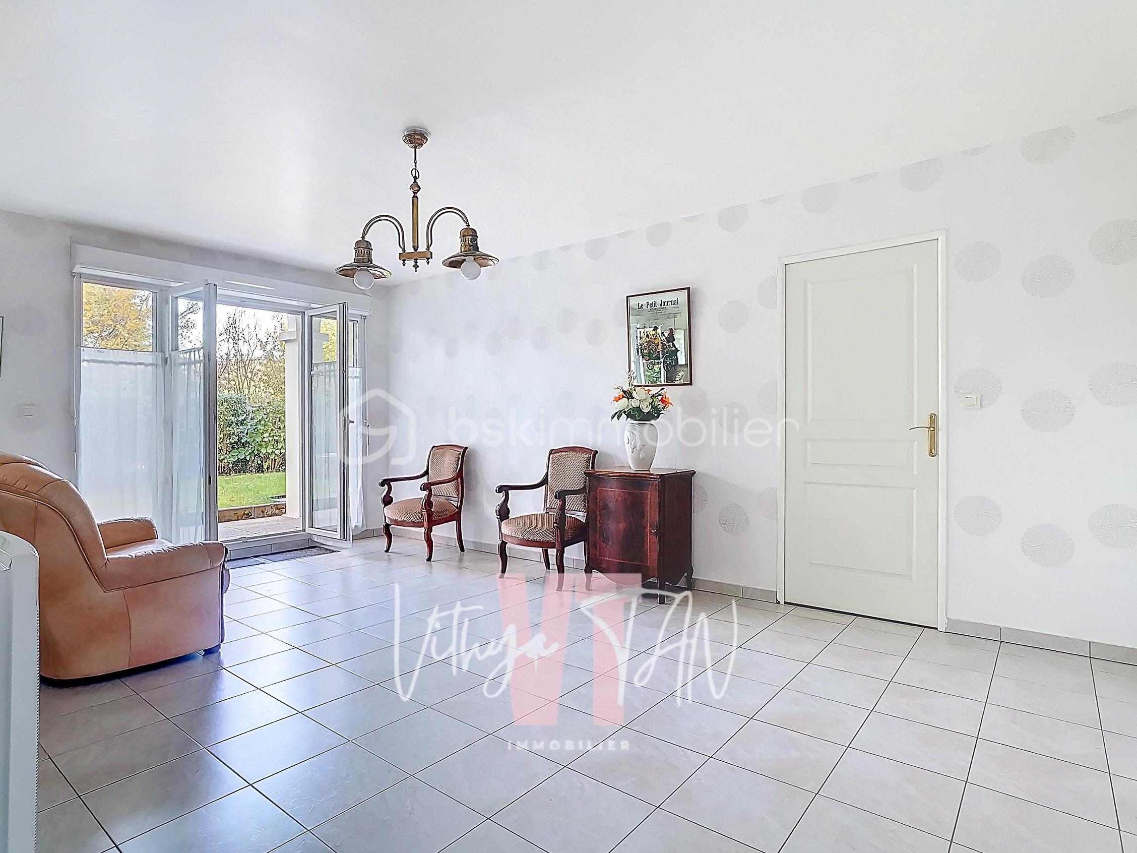 Appartement de 61 m² - 6 SALON.jpg