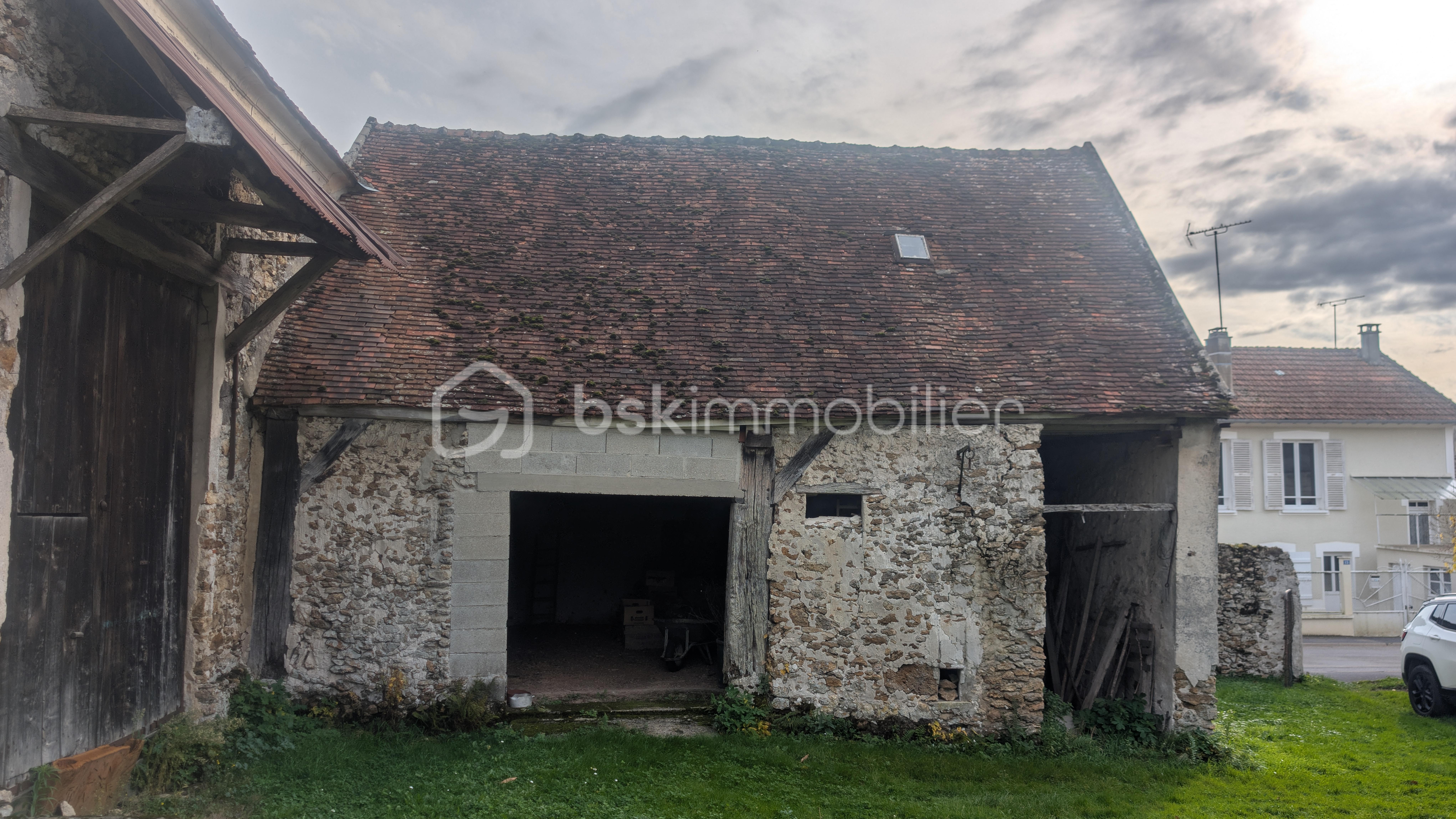 Corps de ferme de 90 m² - PXL_20251106_093821777.jpg