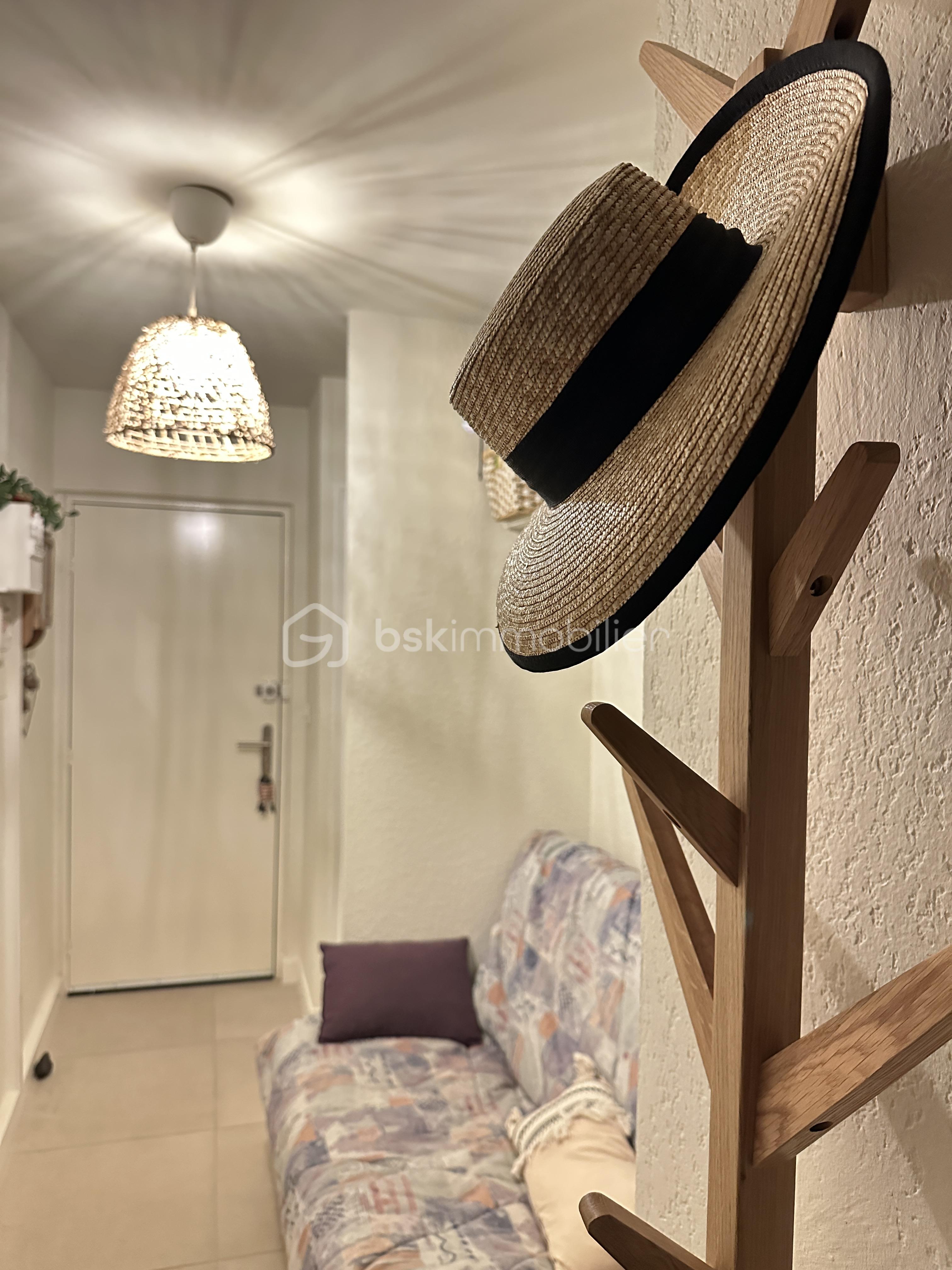 Appartement de 23,68 m² - EFD7D6B3-8BB7-48CB-86CB-0A3681DBFD56.jpeg