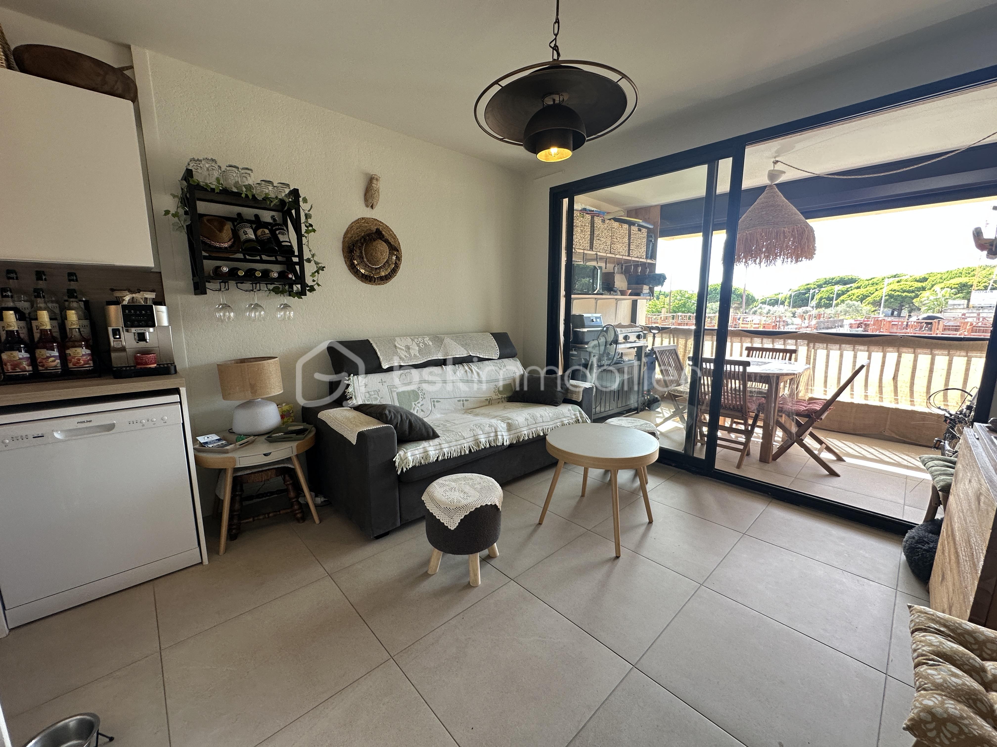 Appartement de 23,68 m² - 9C7B52C1-9D82-4E6F-B63E-FD66E489743E.jpeg