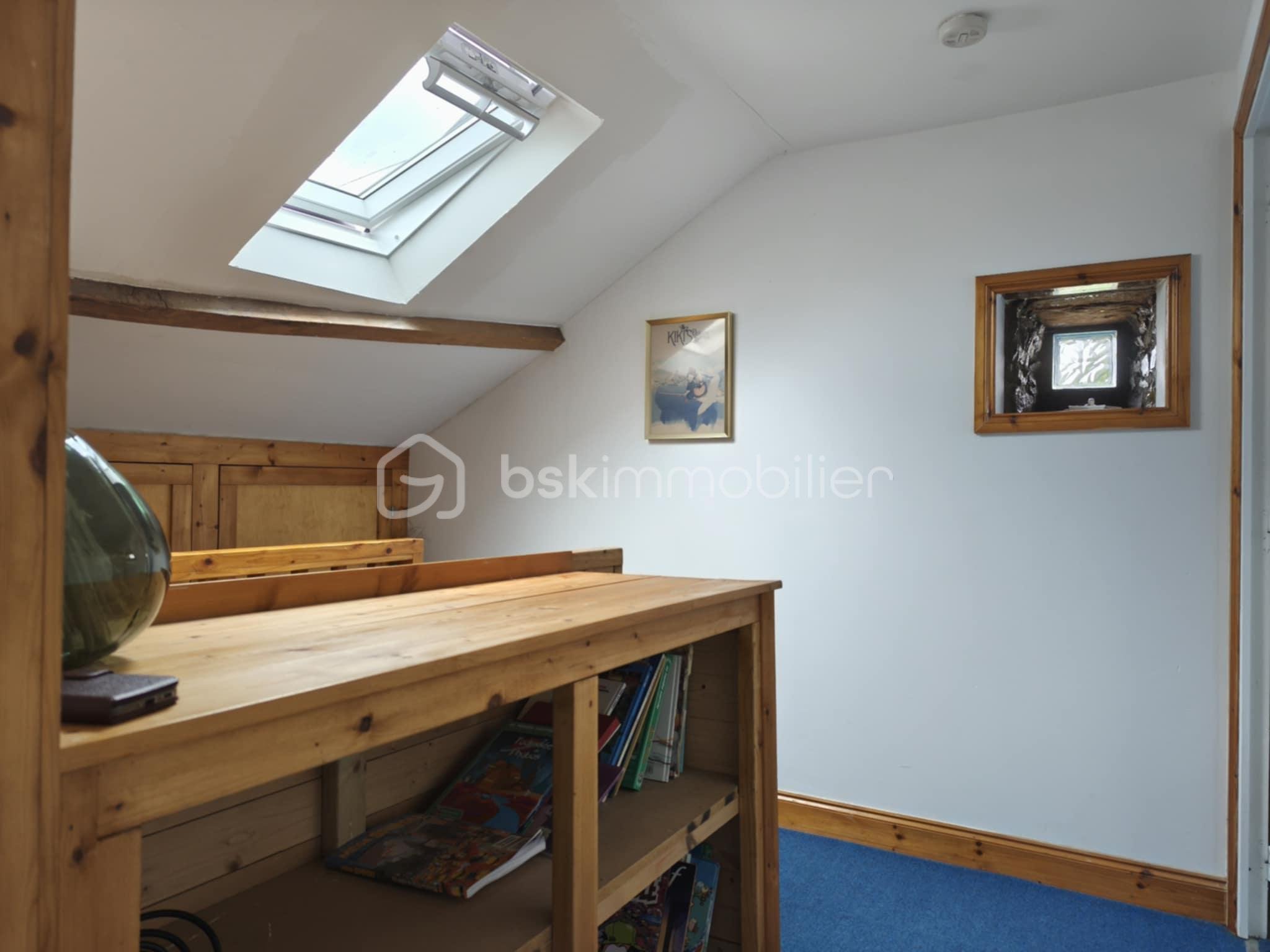 Maison en pierre de 137 m² - b9b2d3e5-edcd-4bd0-aa46-2b63c196e210.jpg