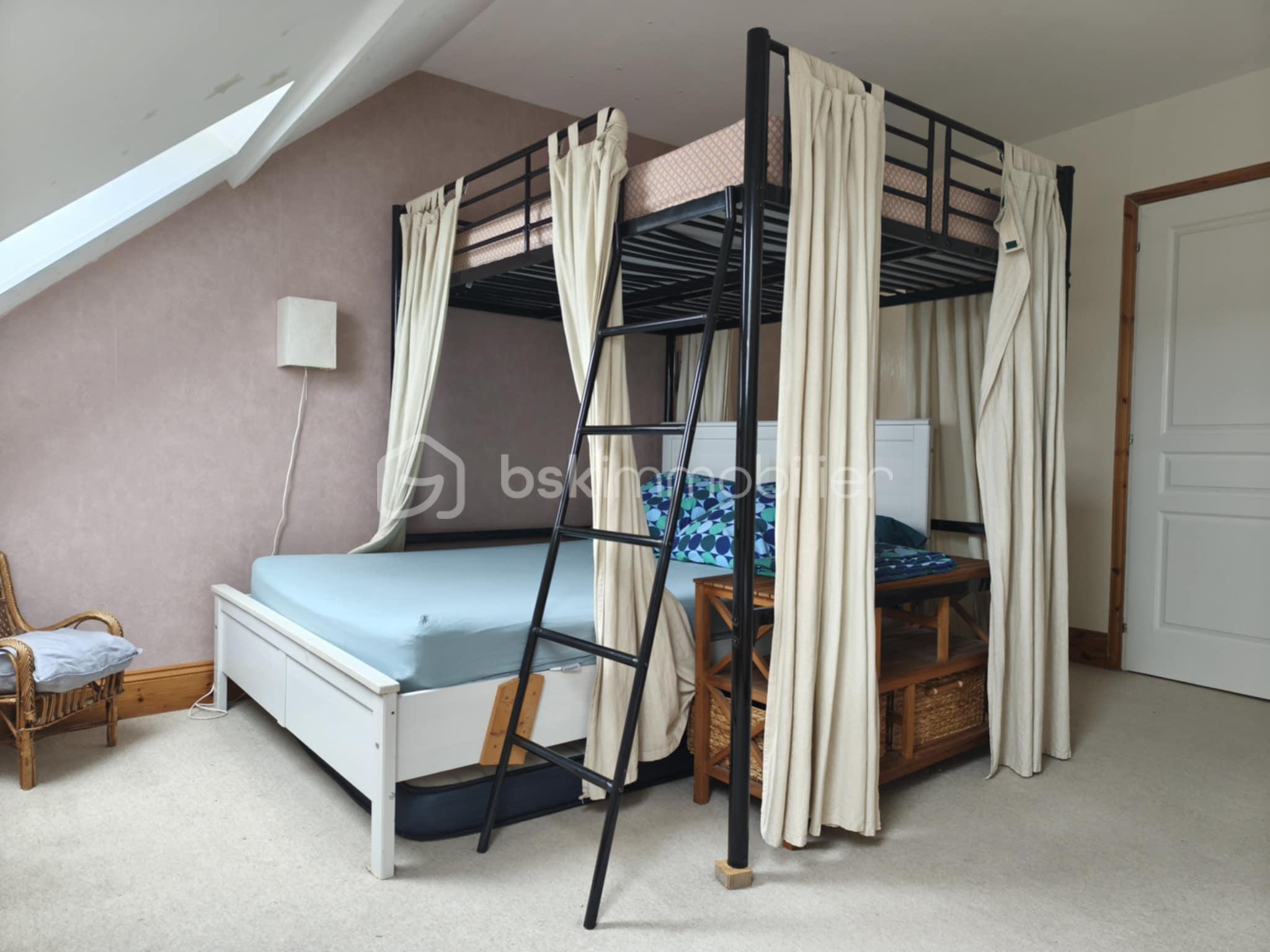 Maison en pierre de 137 m² - e606ec55-7c3c-4e31-9dc0-3fc7ba798c8a.jpg