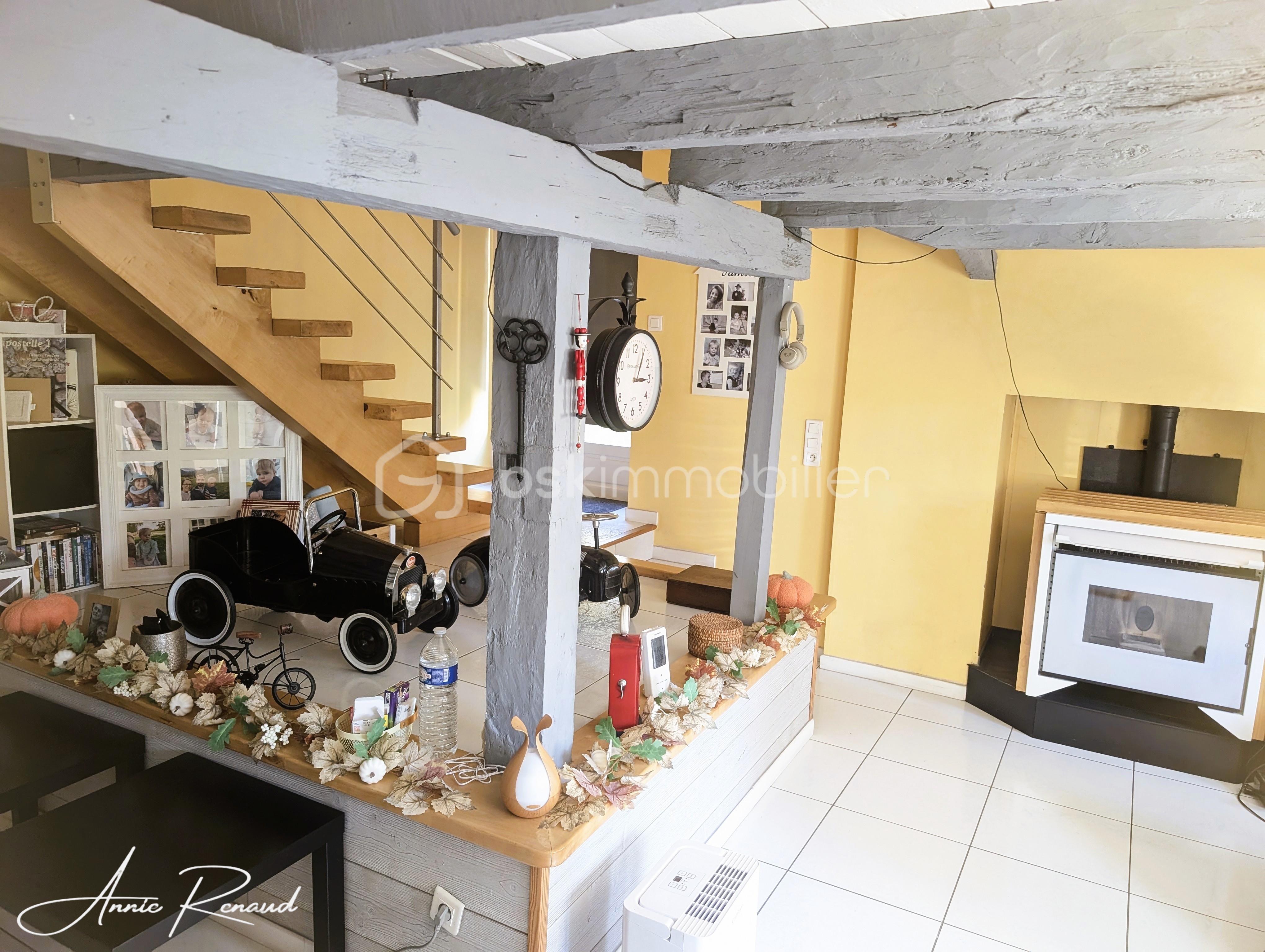 Demeure de 299 m² - 03_Salon_3.jpg