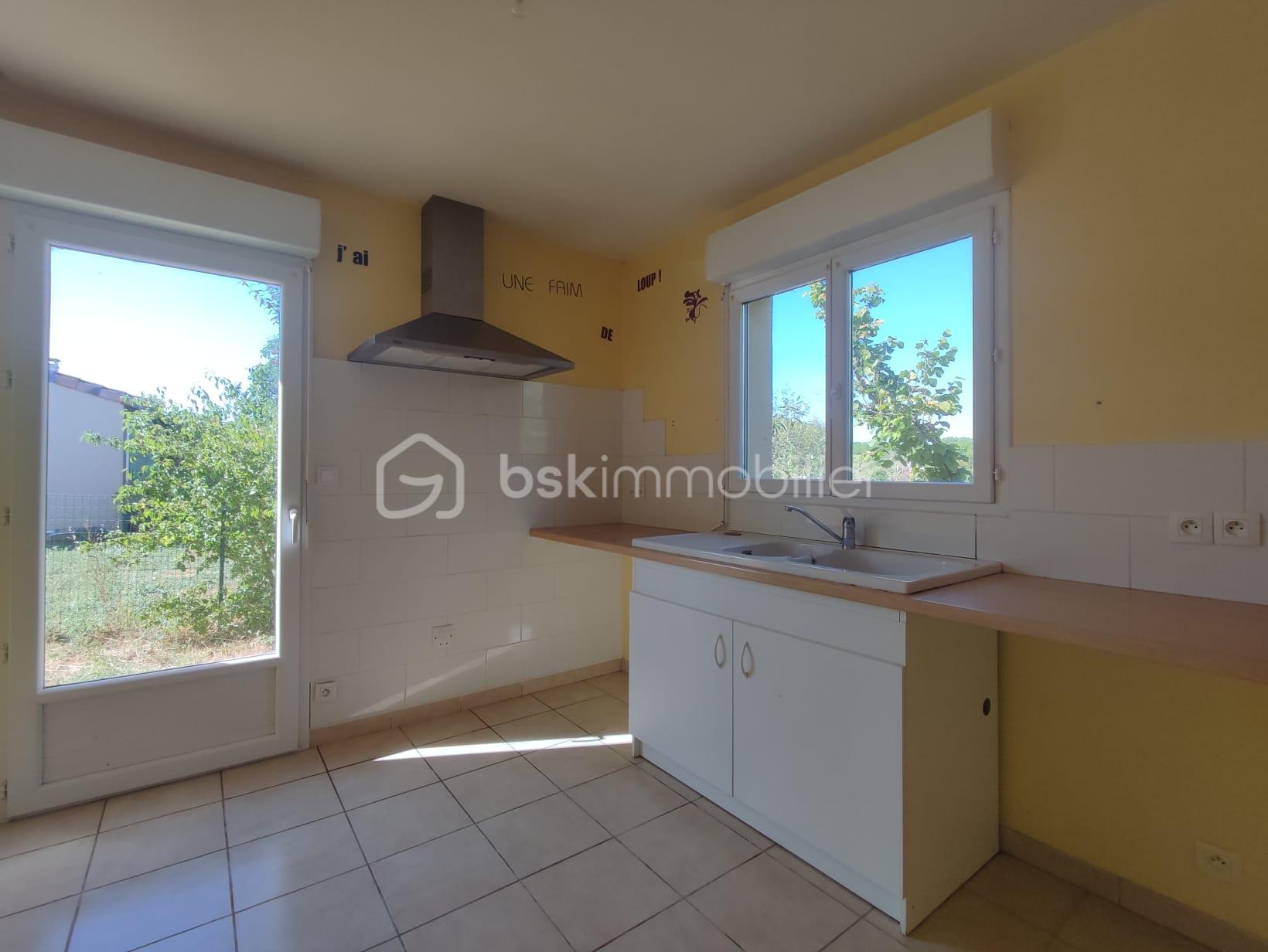 Maison traditionnelle de 87 m² - IMG-20250711-WA0028.jpg