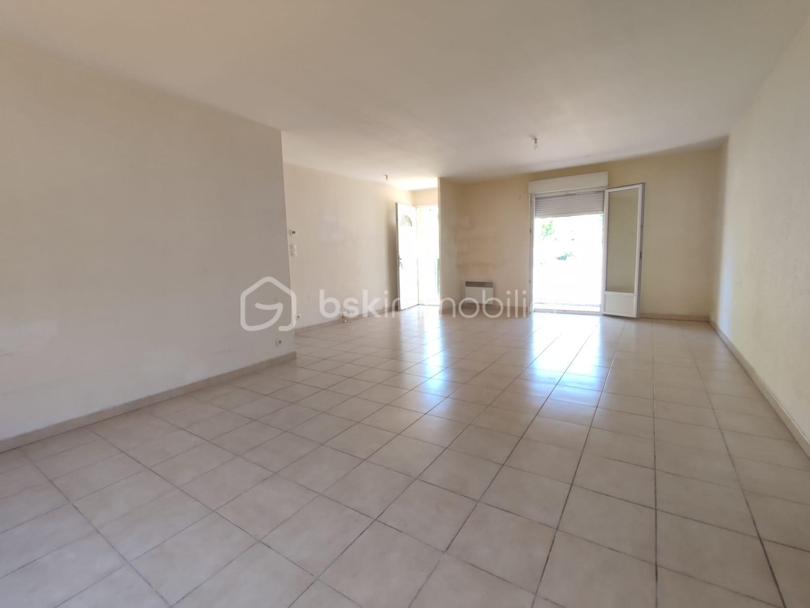 Maison traditionnelle de 87 m² - Séjour 1.jpg