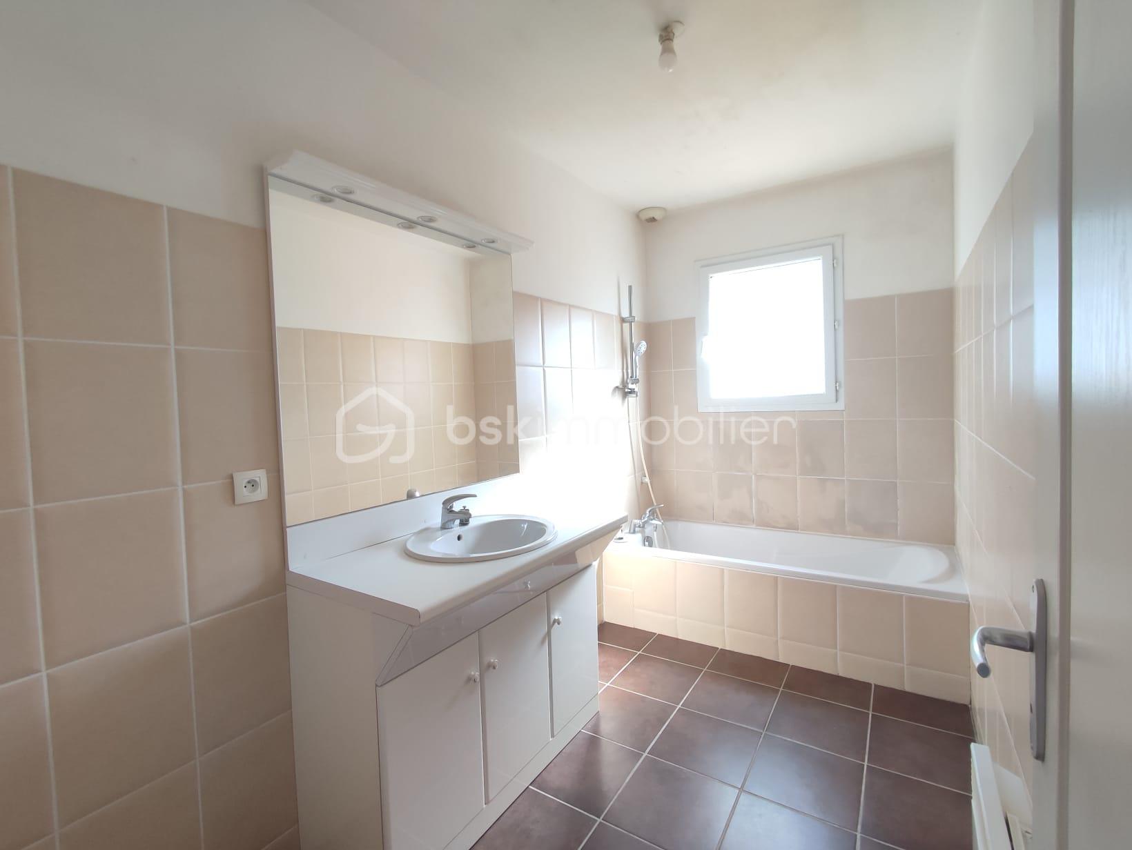 Maison traditionnelle de 87 m² - IMG-20250711-WA0023.jpg