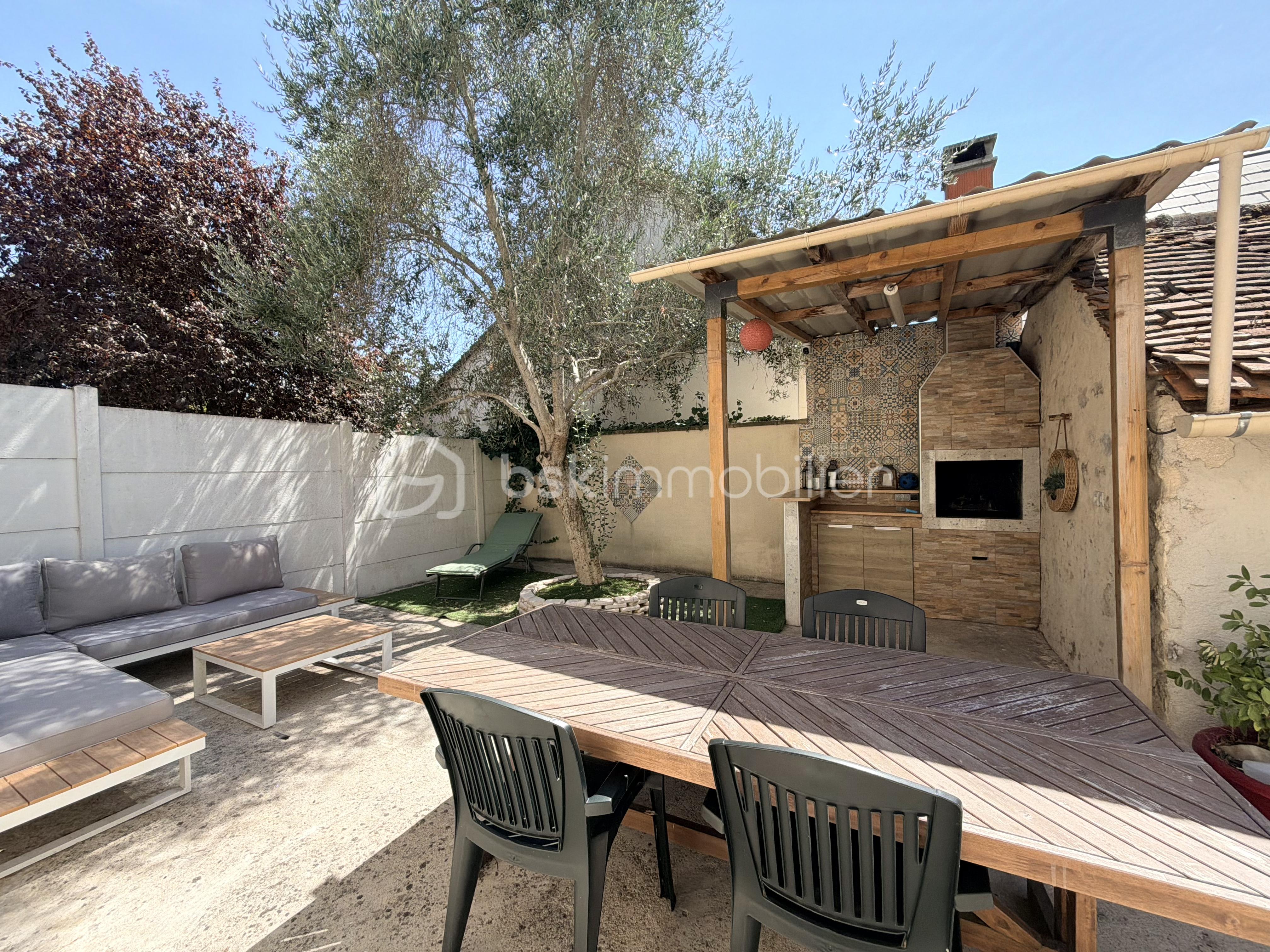 Maison 6 pièces 93 m² · à Fleury-les-Aubrais · 93,1 m² · 289 000 €