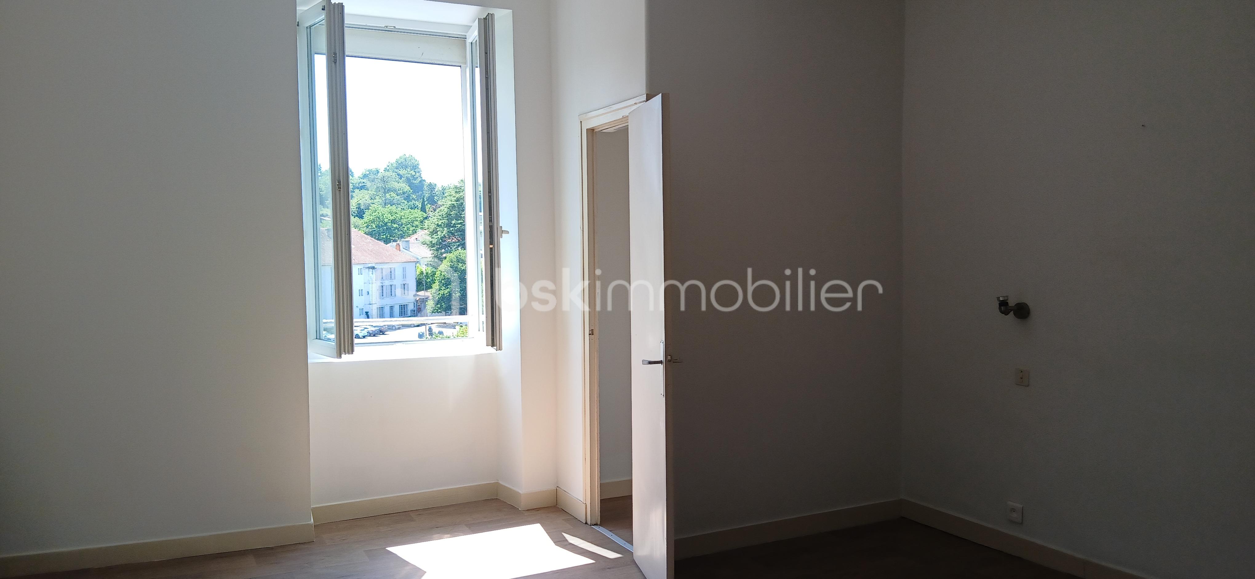 Immeuble mixte de 309 m² - 20250704_161522.jpg