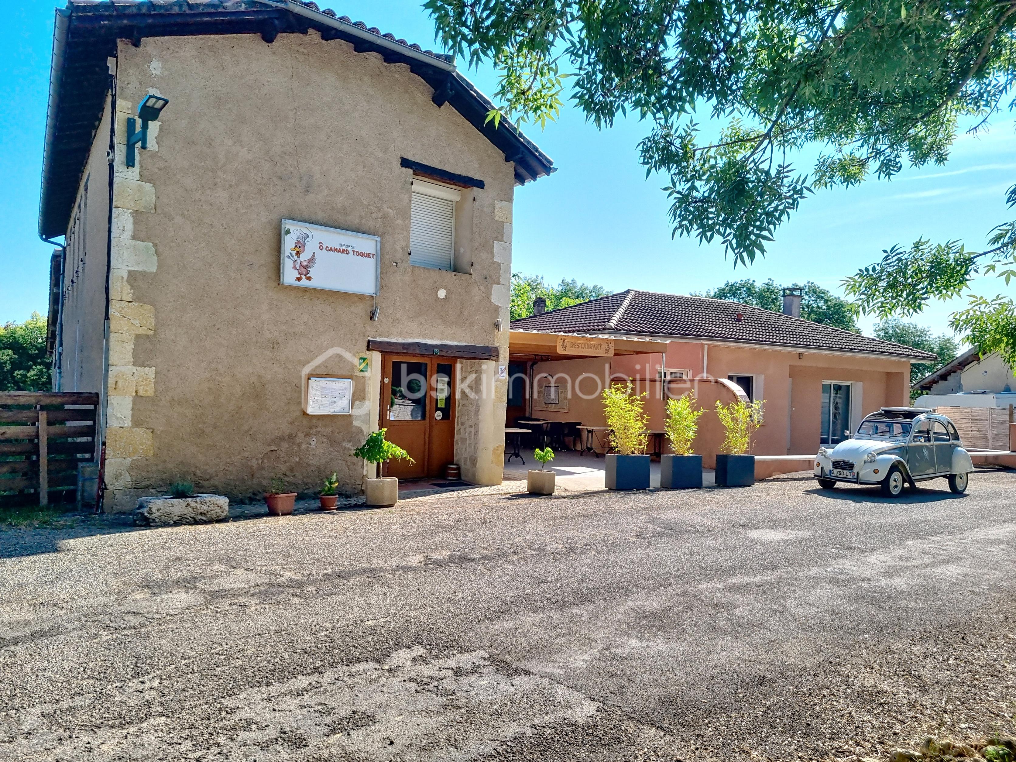 Immeuble 10 pièces 408 m² · à Fleurance · 408 m² · 178 000 €
