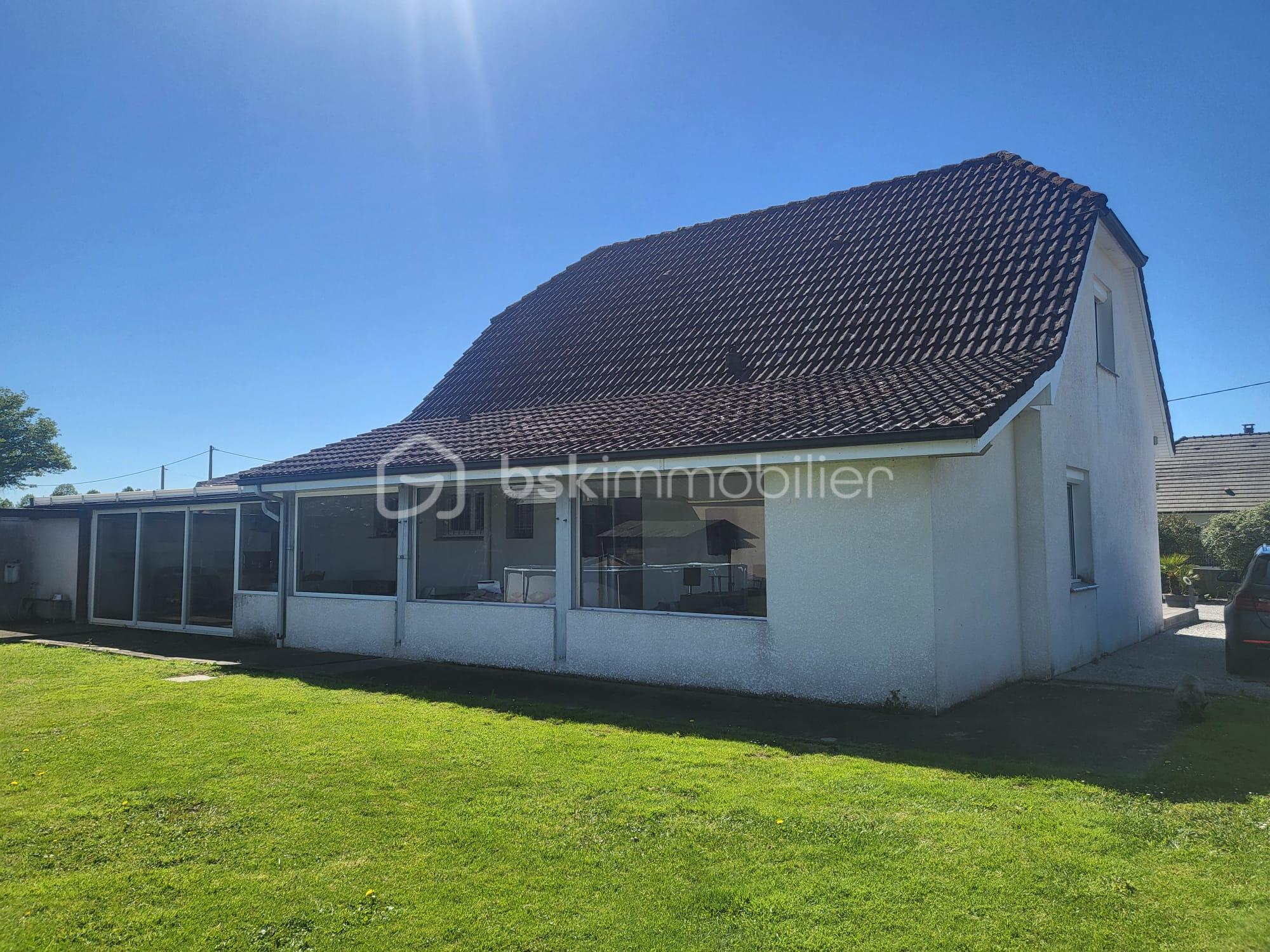 Maison traditionnelle de 140 m² - exterieur maison côté nord.jpeg