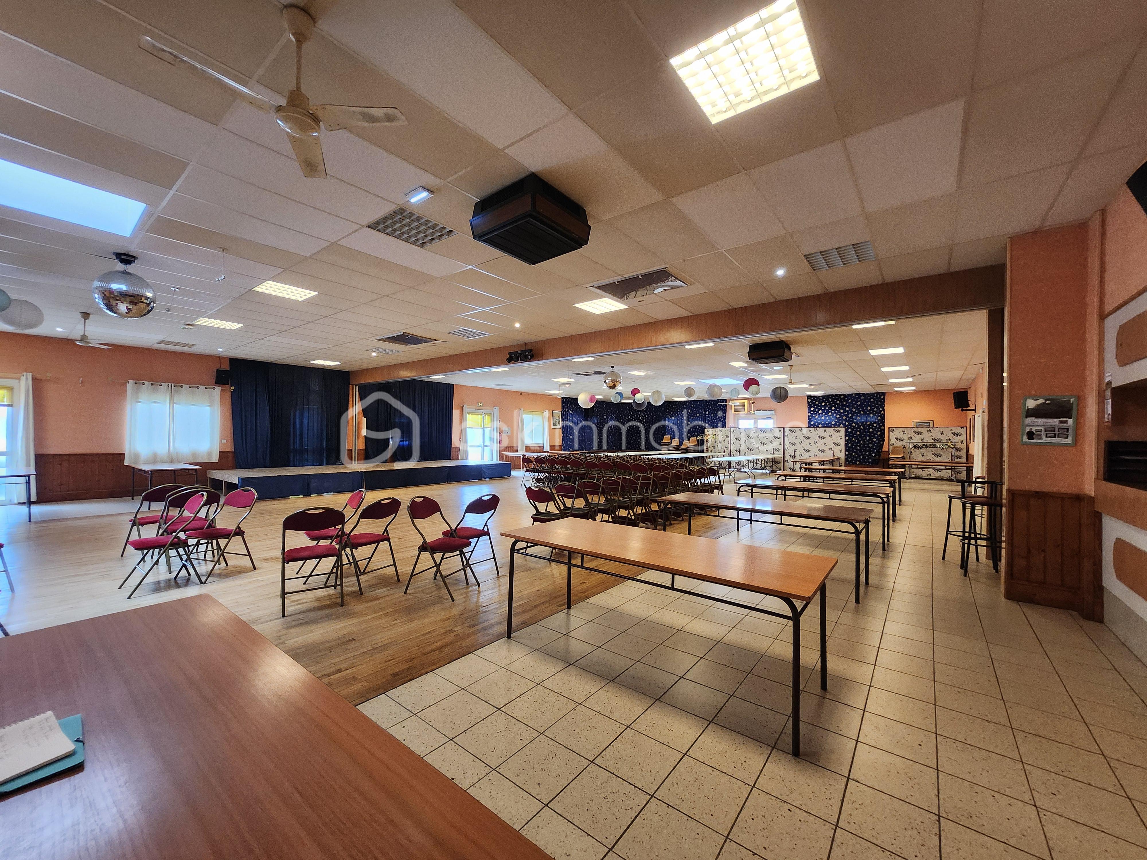 Local commercial de 1 200 m² - 20250916_155351.jpg