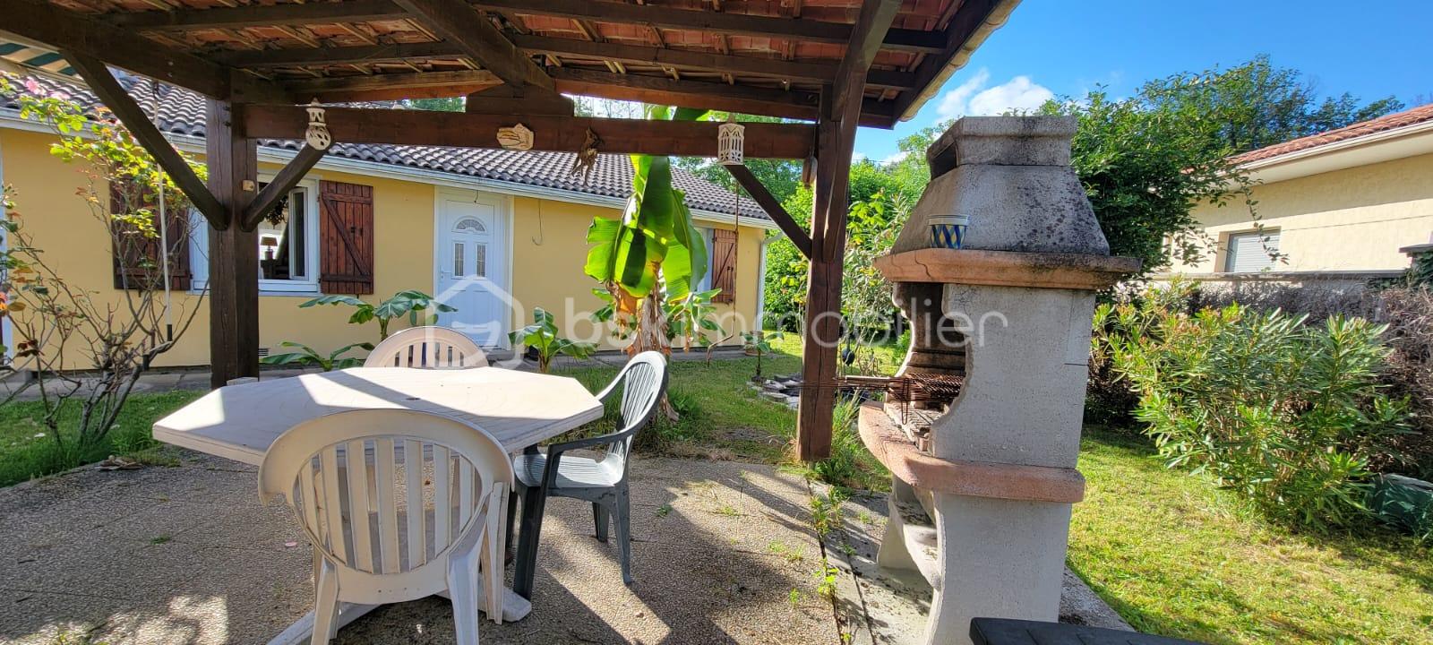 Maison de 100 m² - Terrasse couverte.jpg