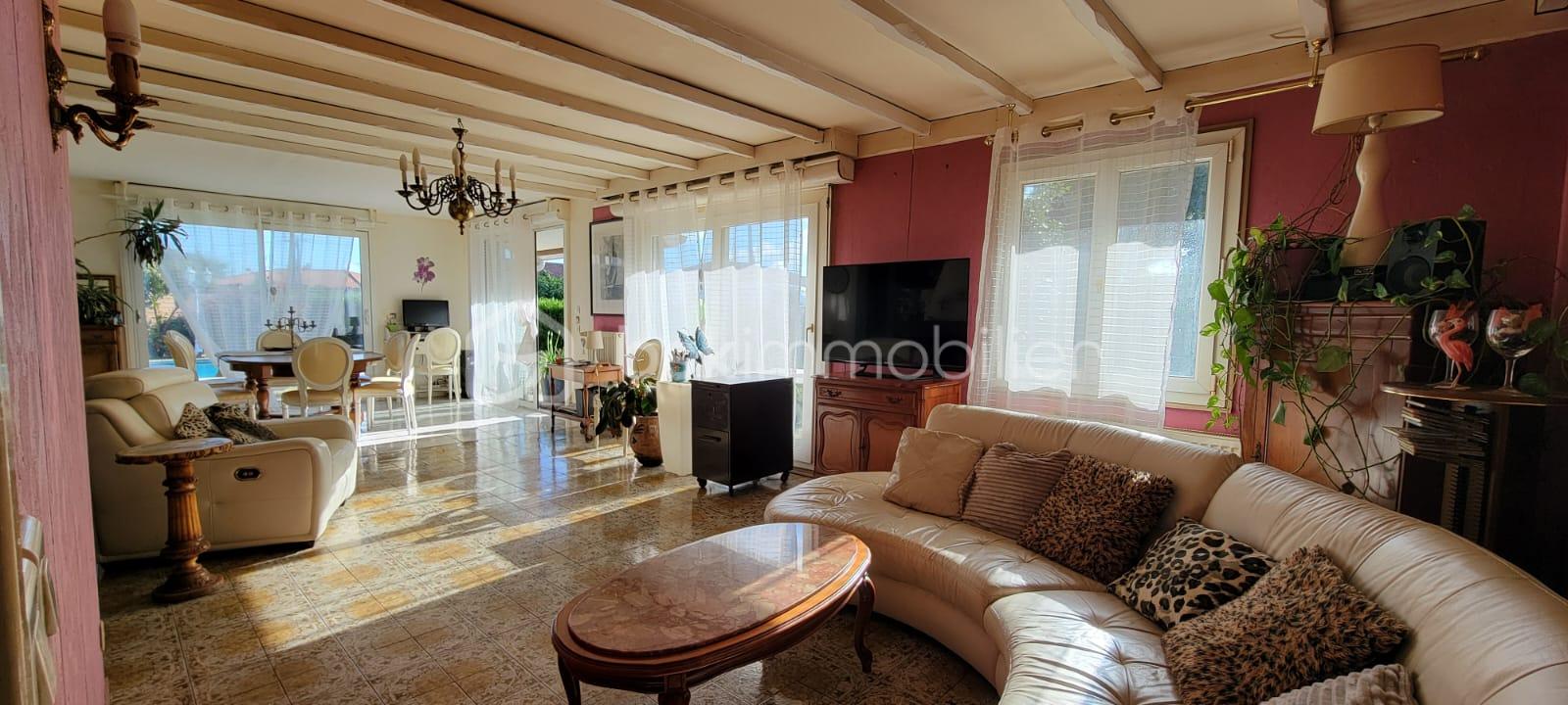 Maison de 100 m² - Pièce à vivre 1.jpg