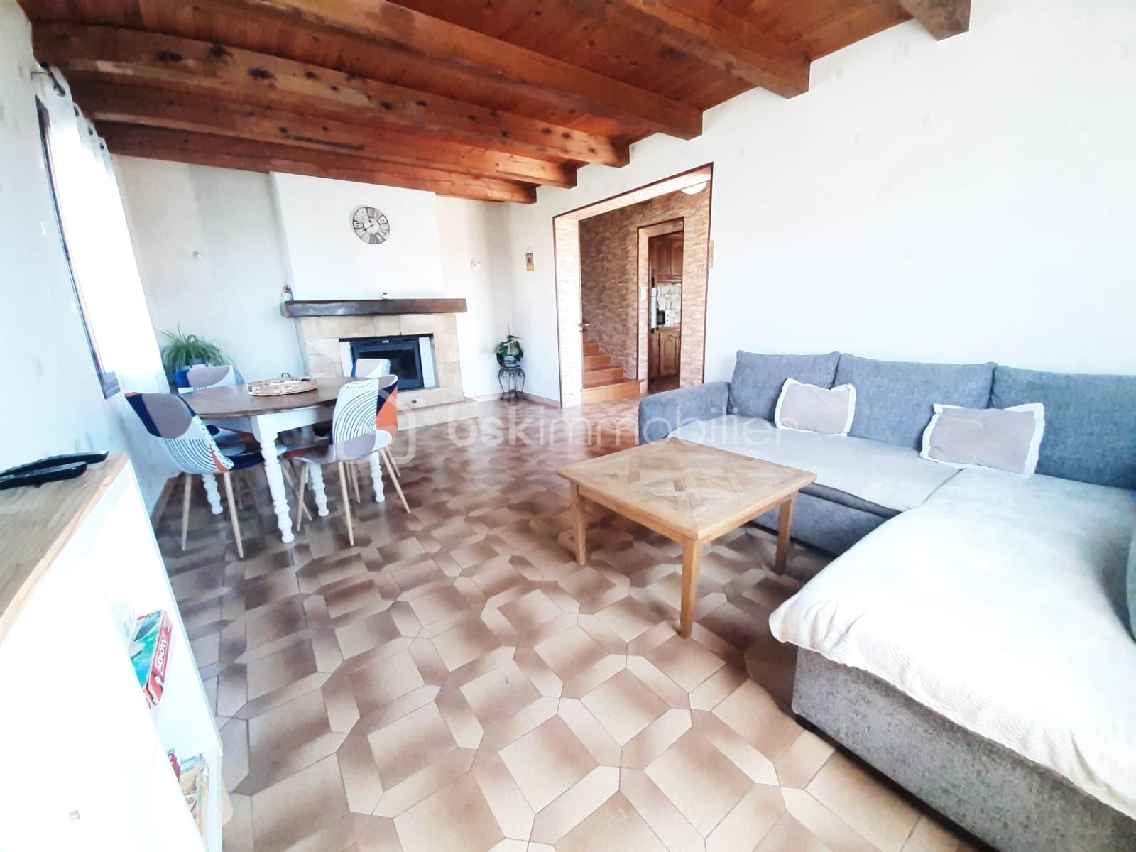 Maison traditionnelle de 75 m² - IMG-20250430-WA0024(1).jpg