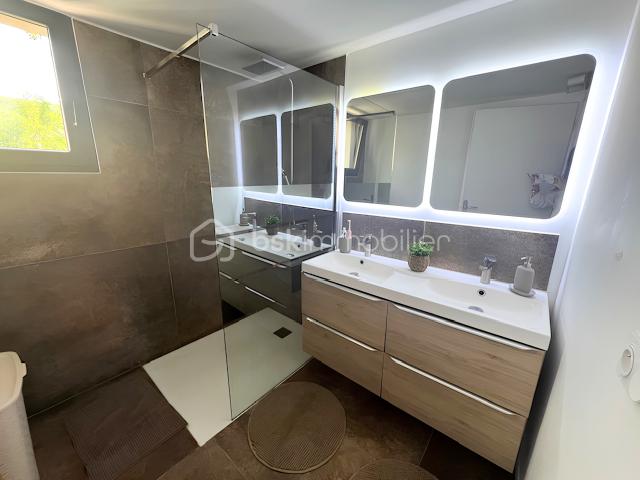 salle-eau-etage.png